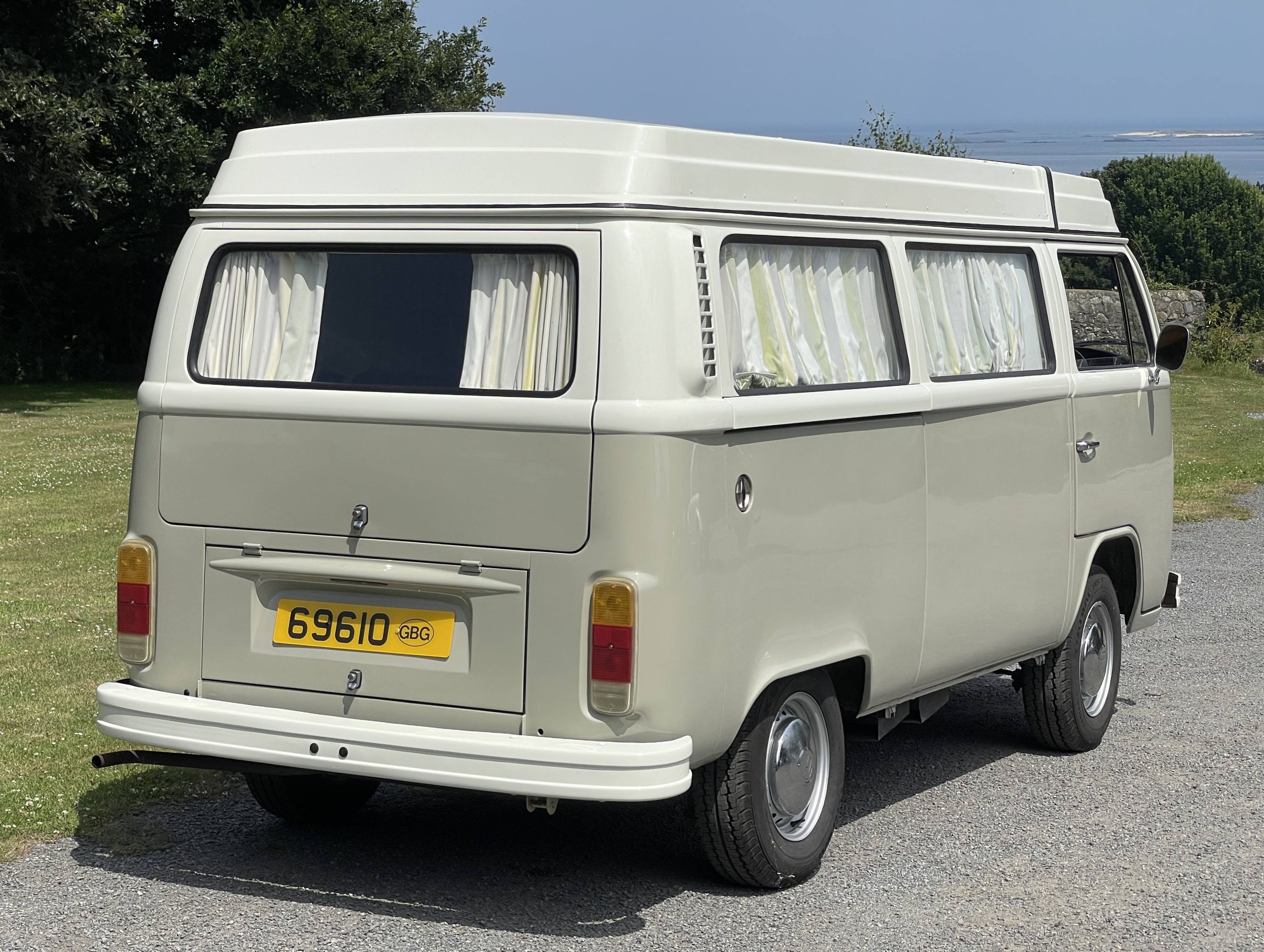 VW Type 2 Westfalia, foto 3