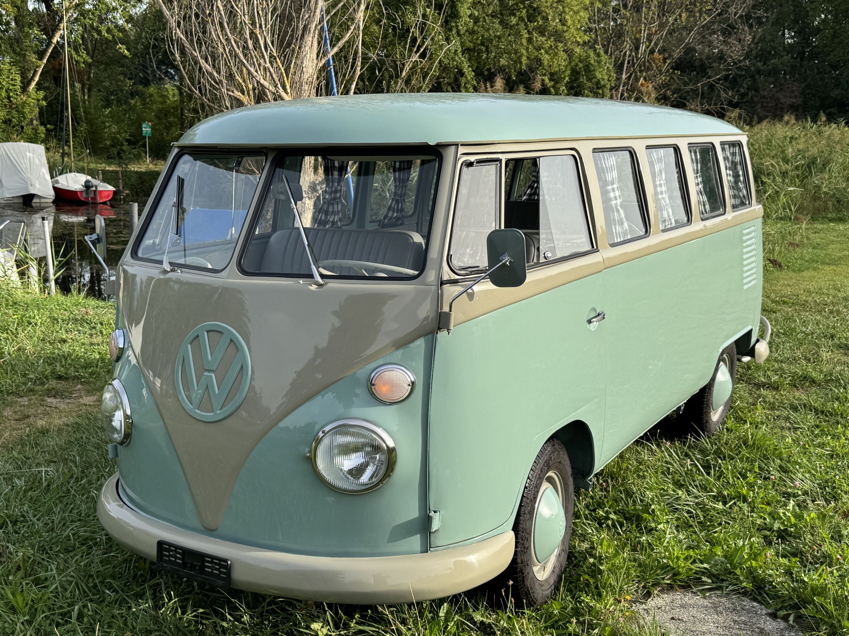 Volkswagen T1 Kombi « split » - 1968 -, foto 1