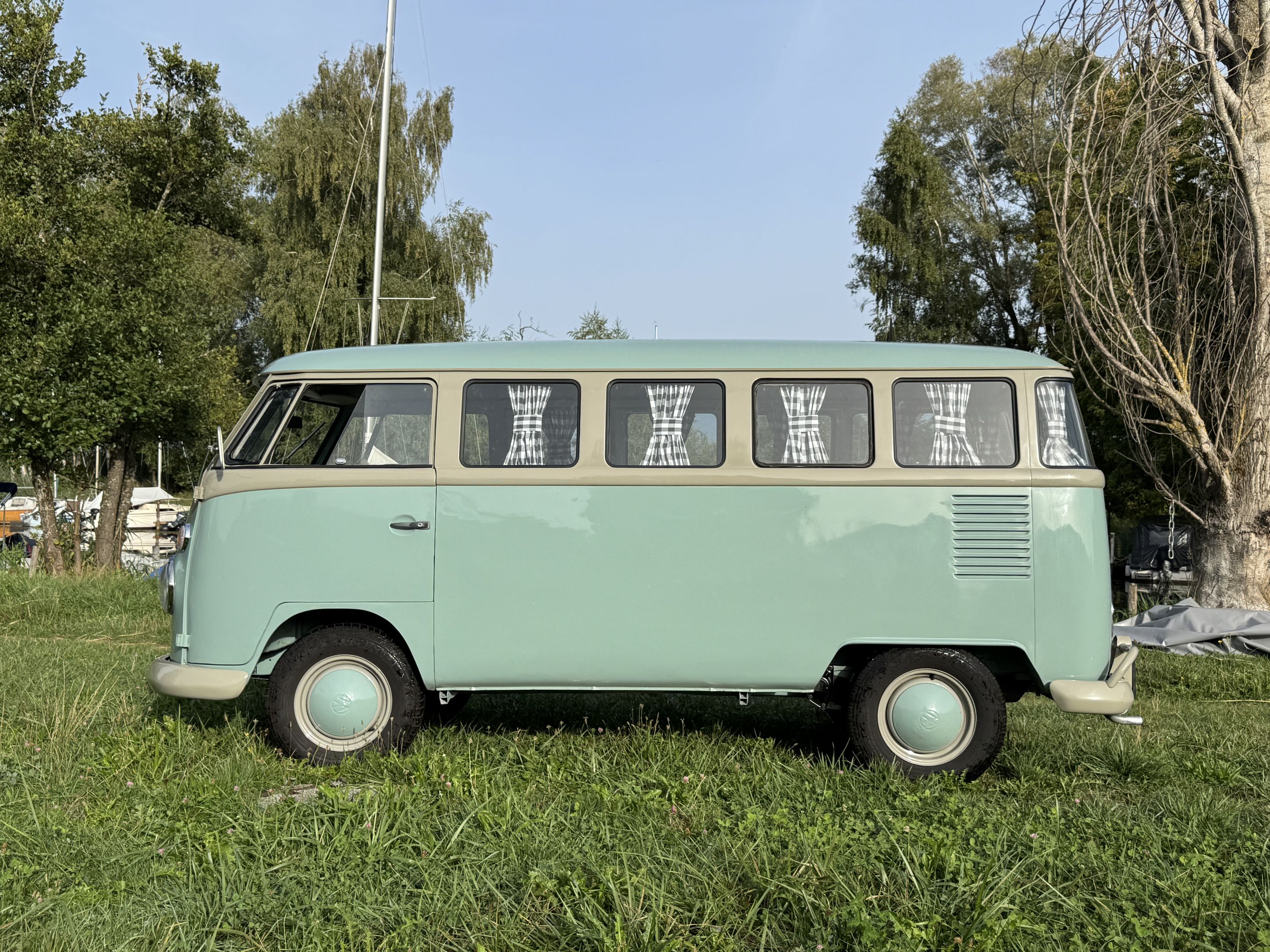 Volkswagen T1 Kombi « split » - 1968 -, foto 2