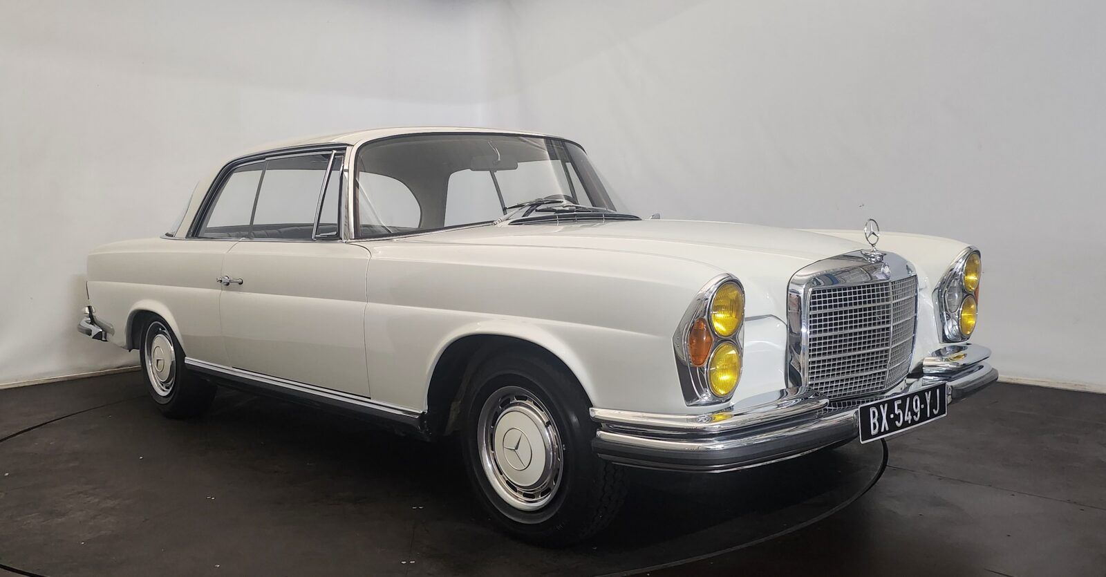 1969 Mercedes 280 SE Coupe, foto 1