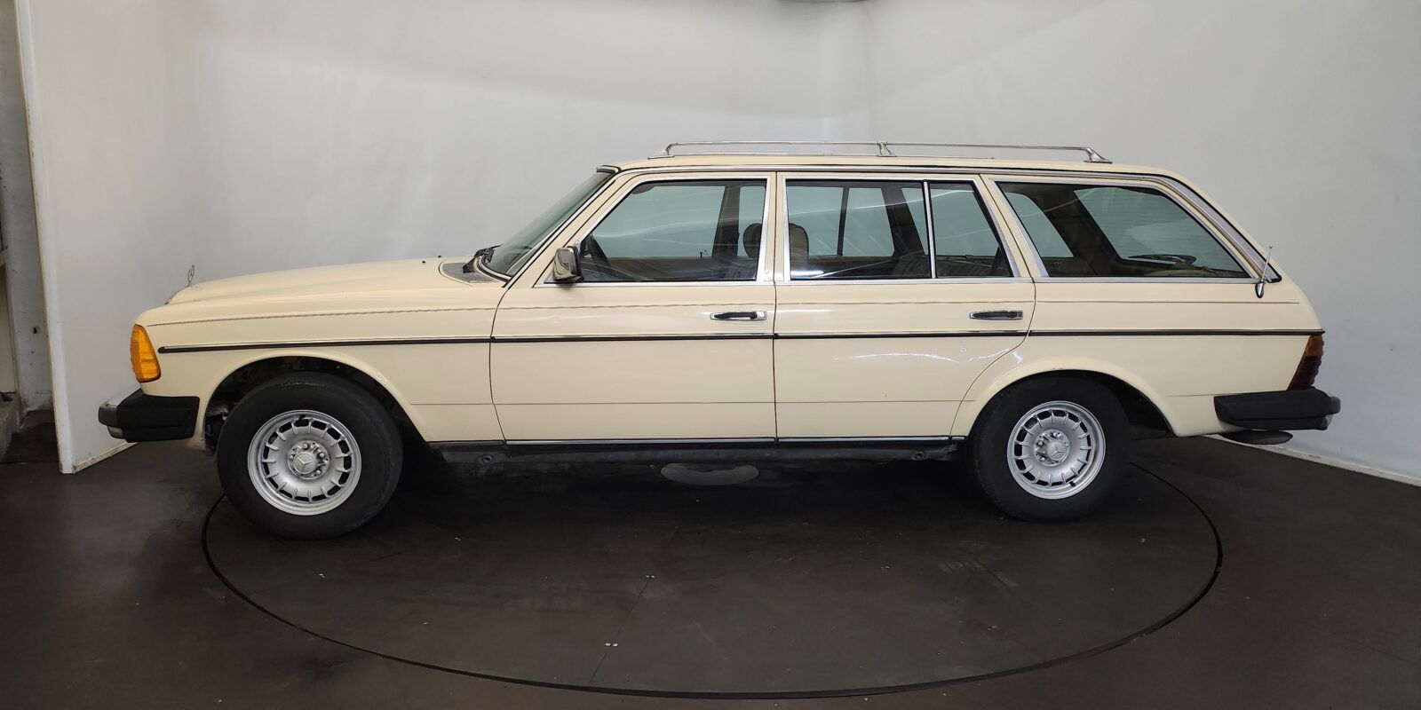 1982 Mercedes 300 TD Wagon, foto 8