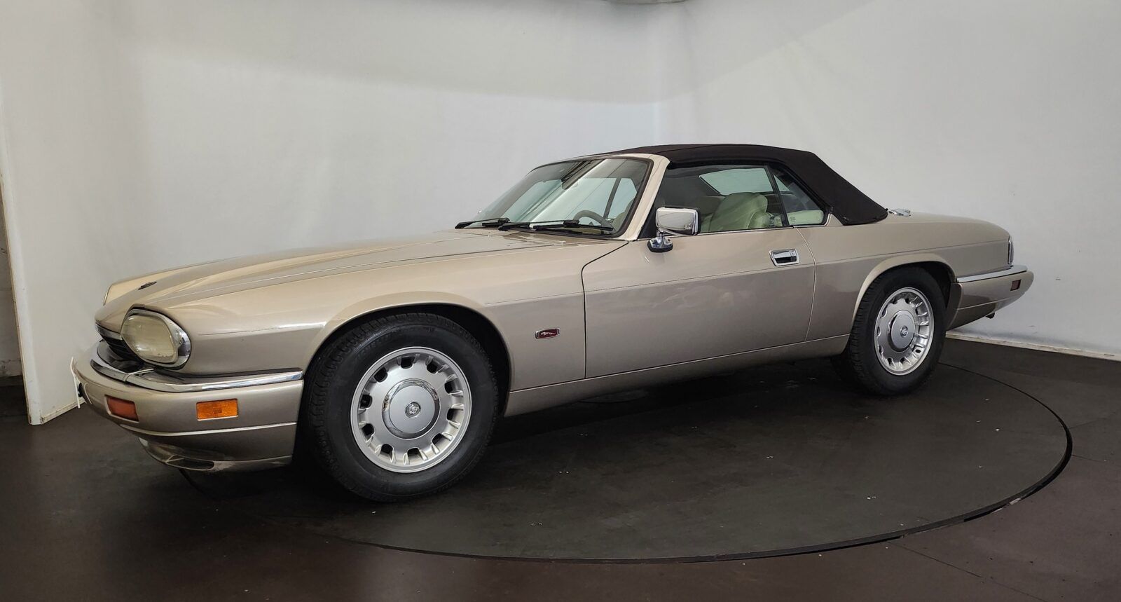 1995 Jaguar XJS, foto 2