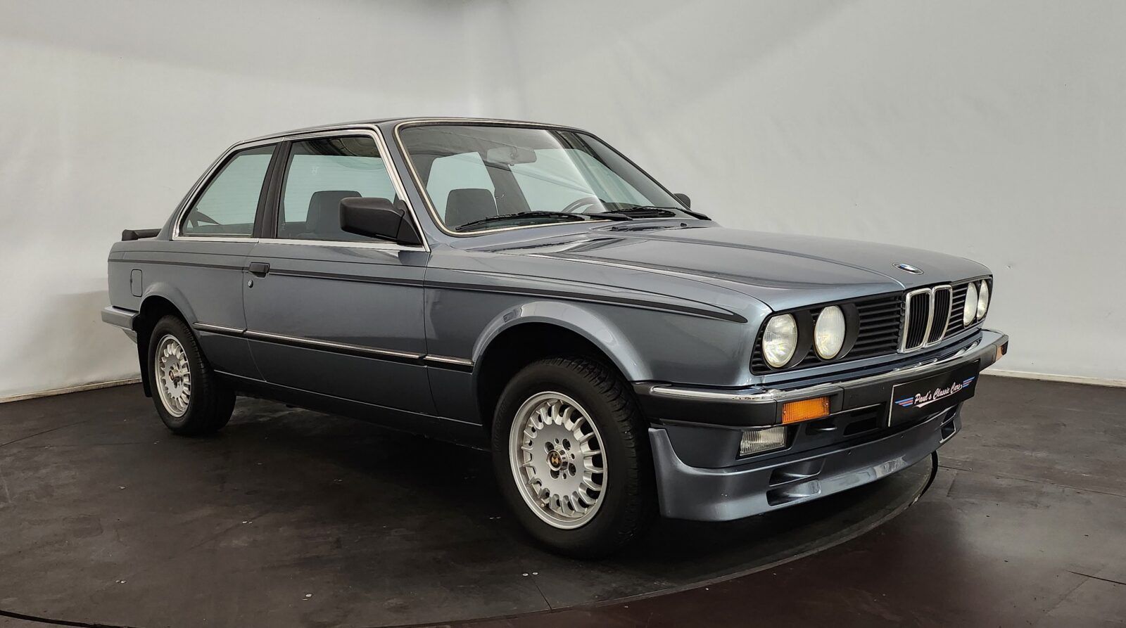 1983 BMW 323i coupé E30, foto 1