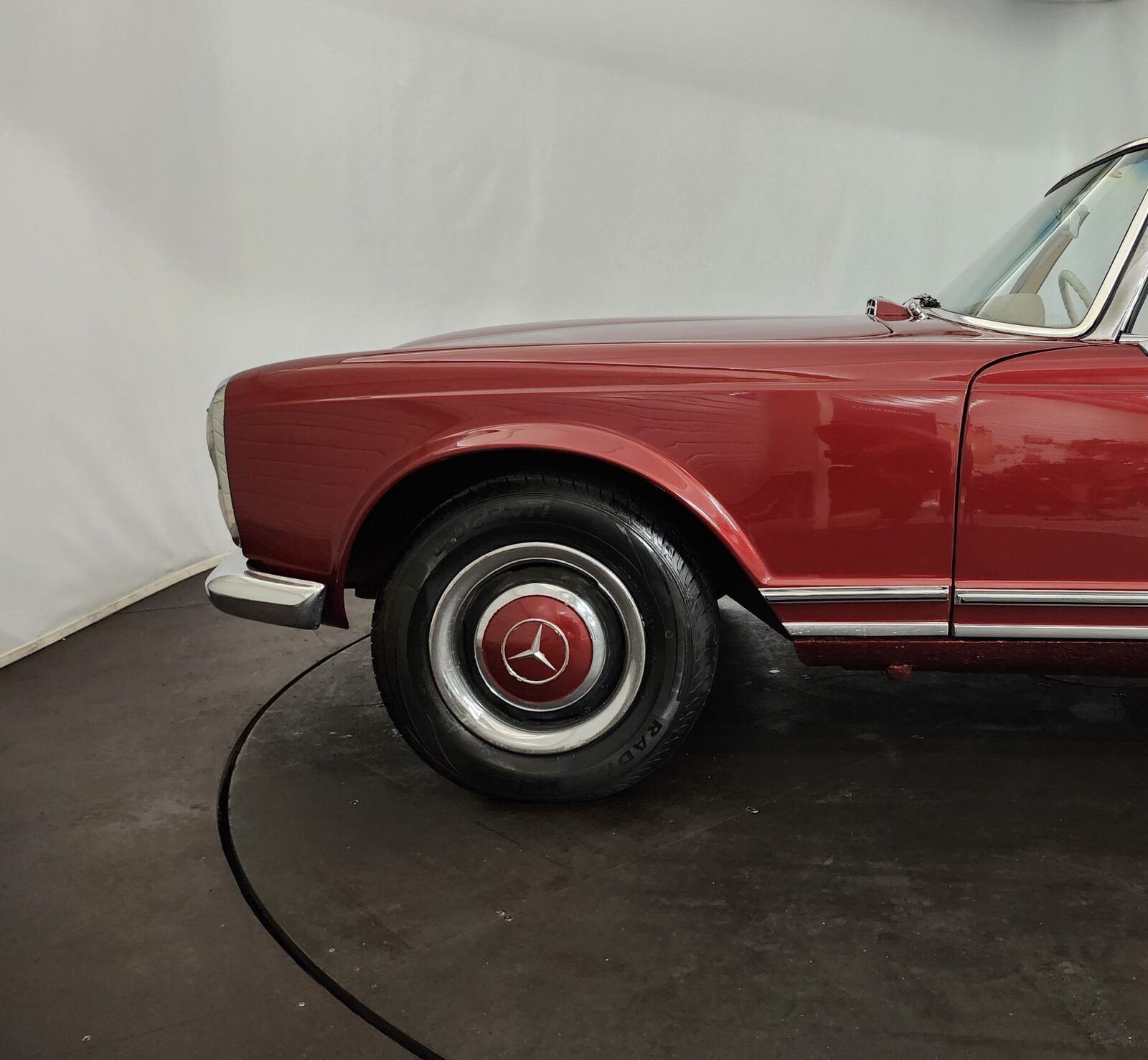 1966 Mercedes 230 SL, foto 10