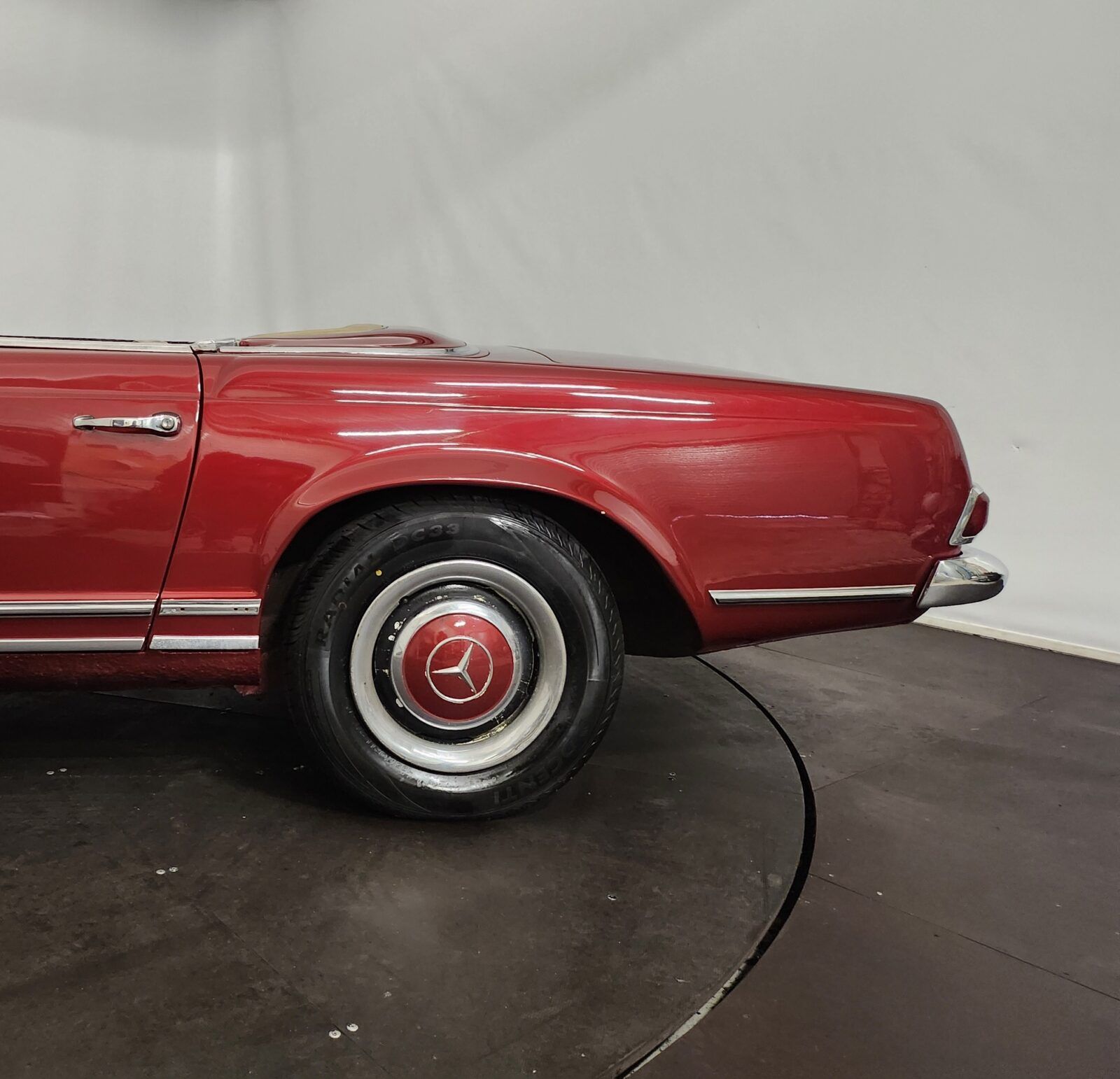 1966 Mercedes 230 SL, foto 12