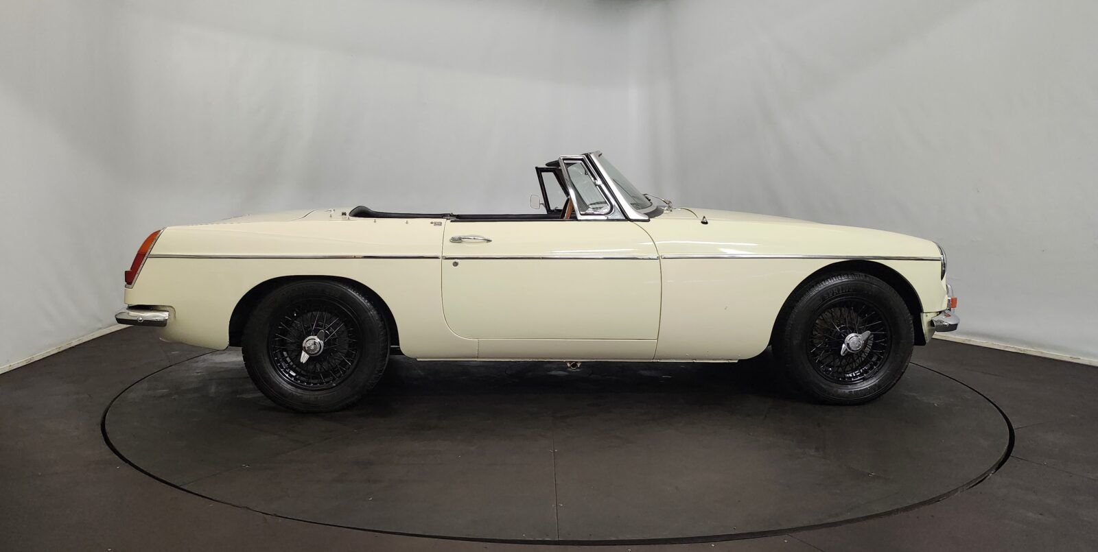 1968 MG B cabriolet MK1, foto 12
