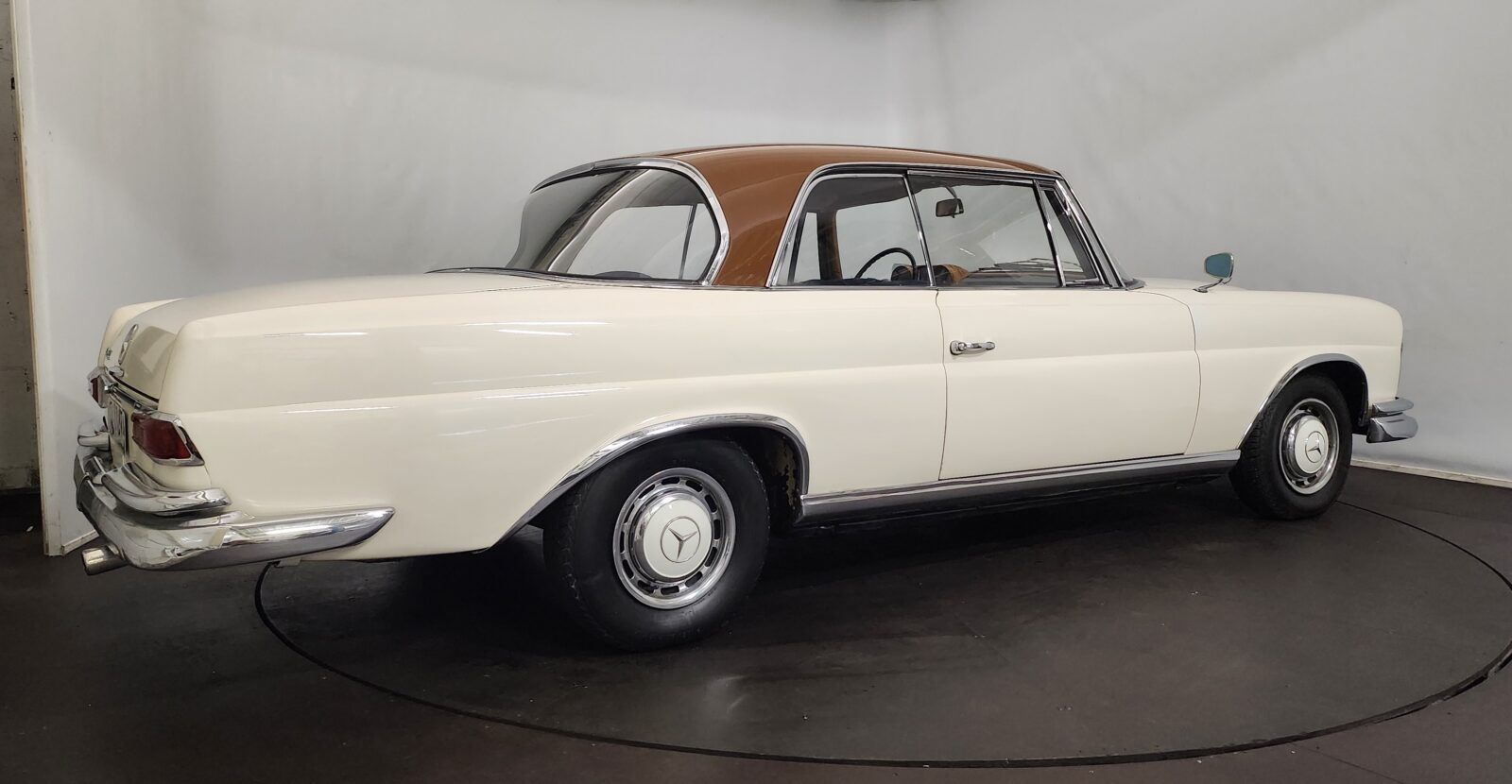 1965 Mercedes 220 SE coupe, foto 4