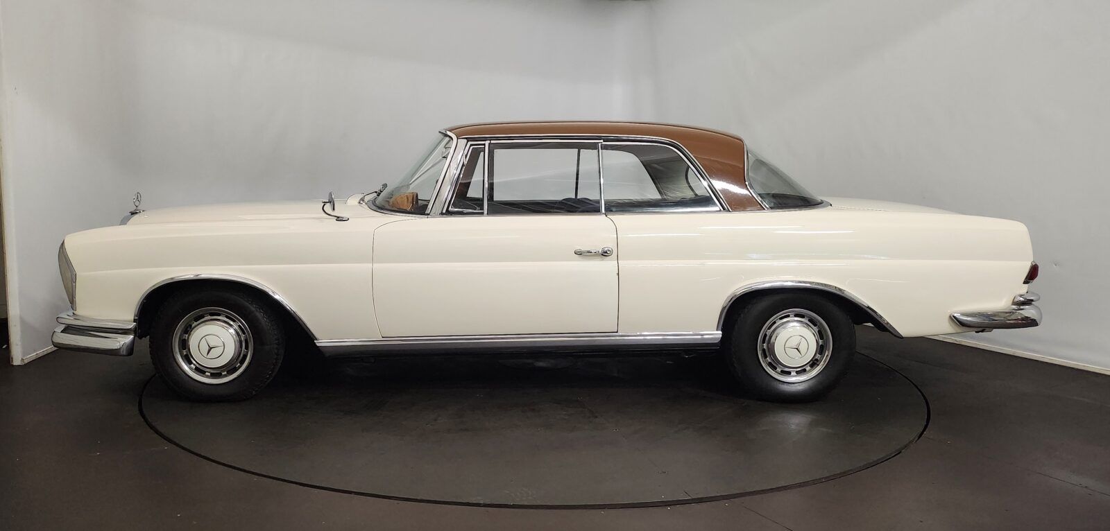 1965 Mercedes 220 SE coupe, foto 8