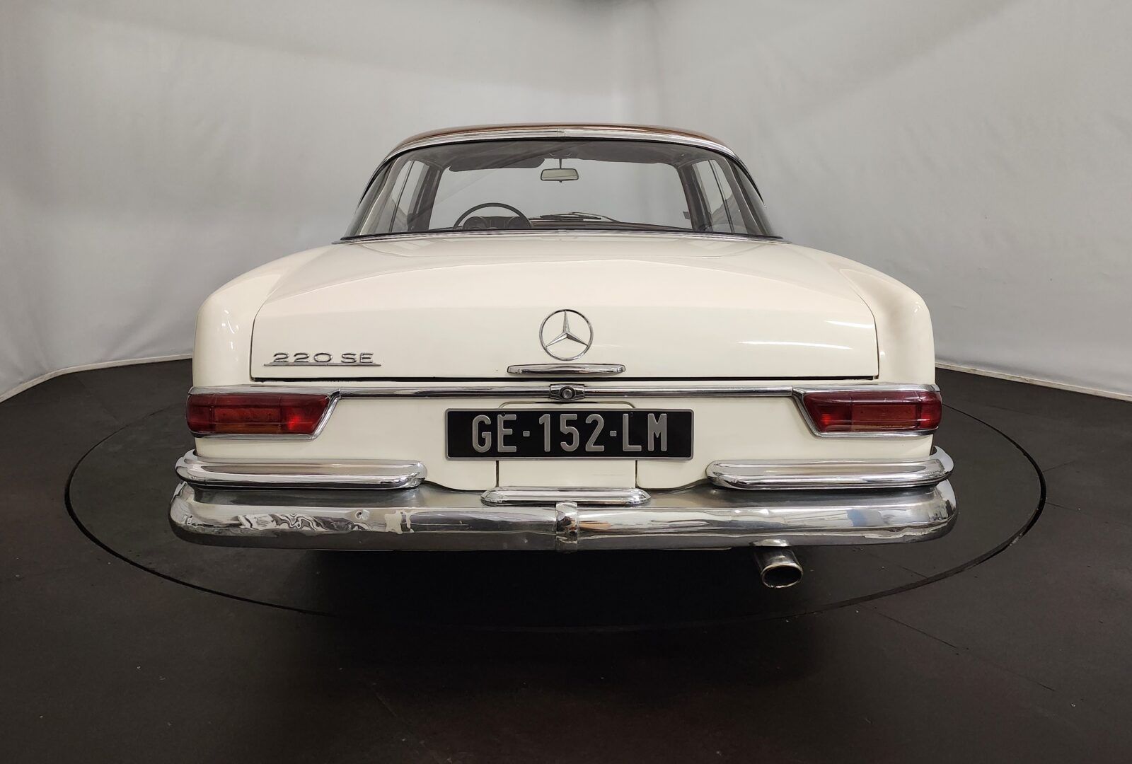 1965 Mercedes 220 SE coupe, foto 12