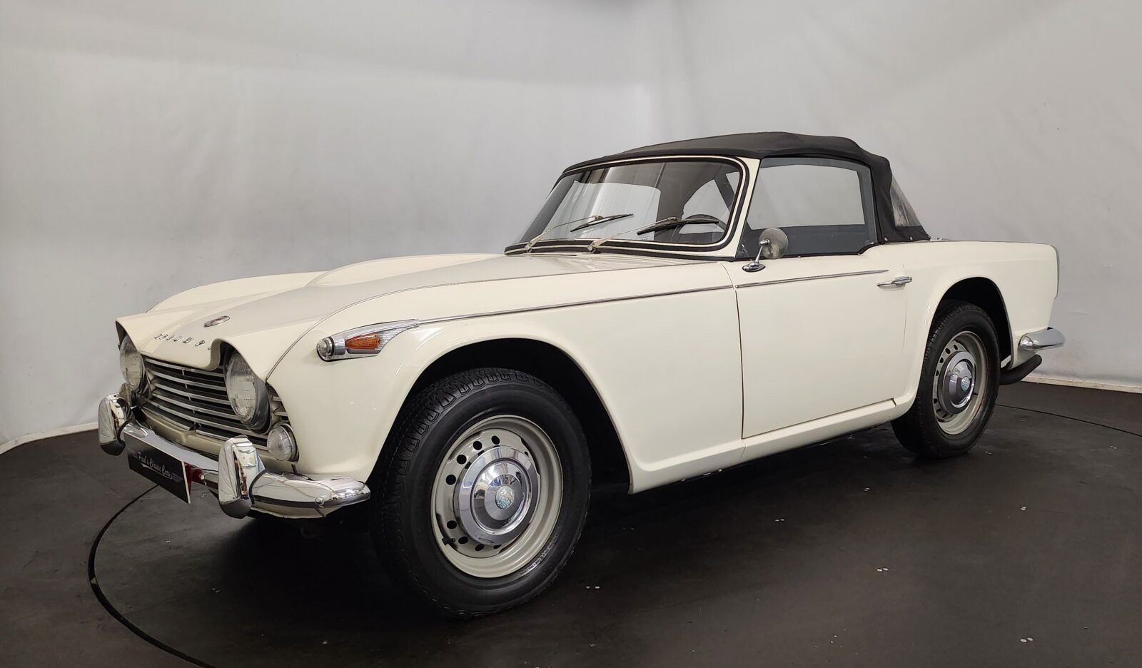 1967 Triumph TR4, foto 2