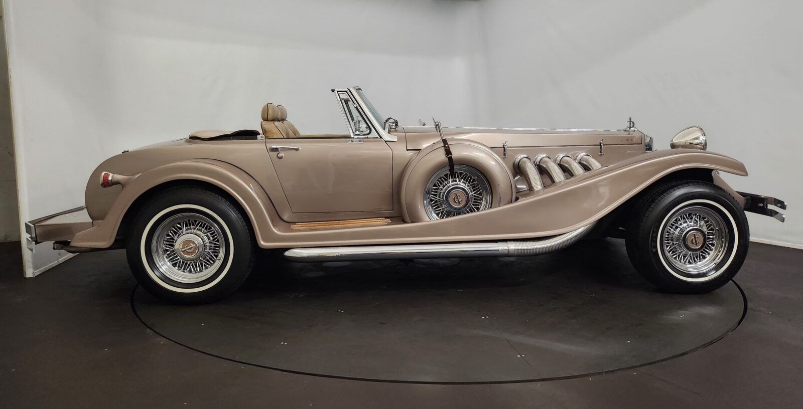 1981 Gatsby Coachworks De Courville Roadster, foto 4