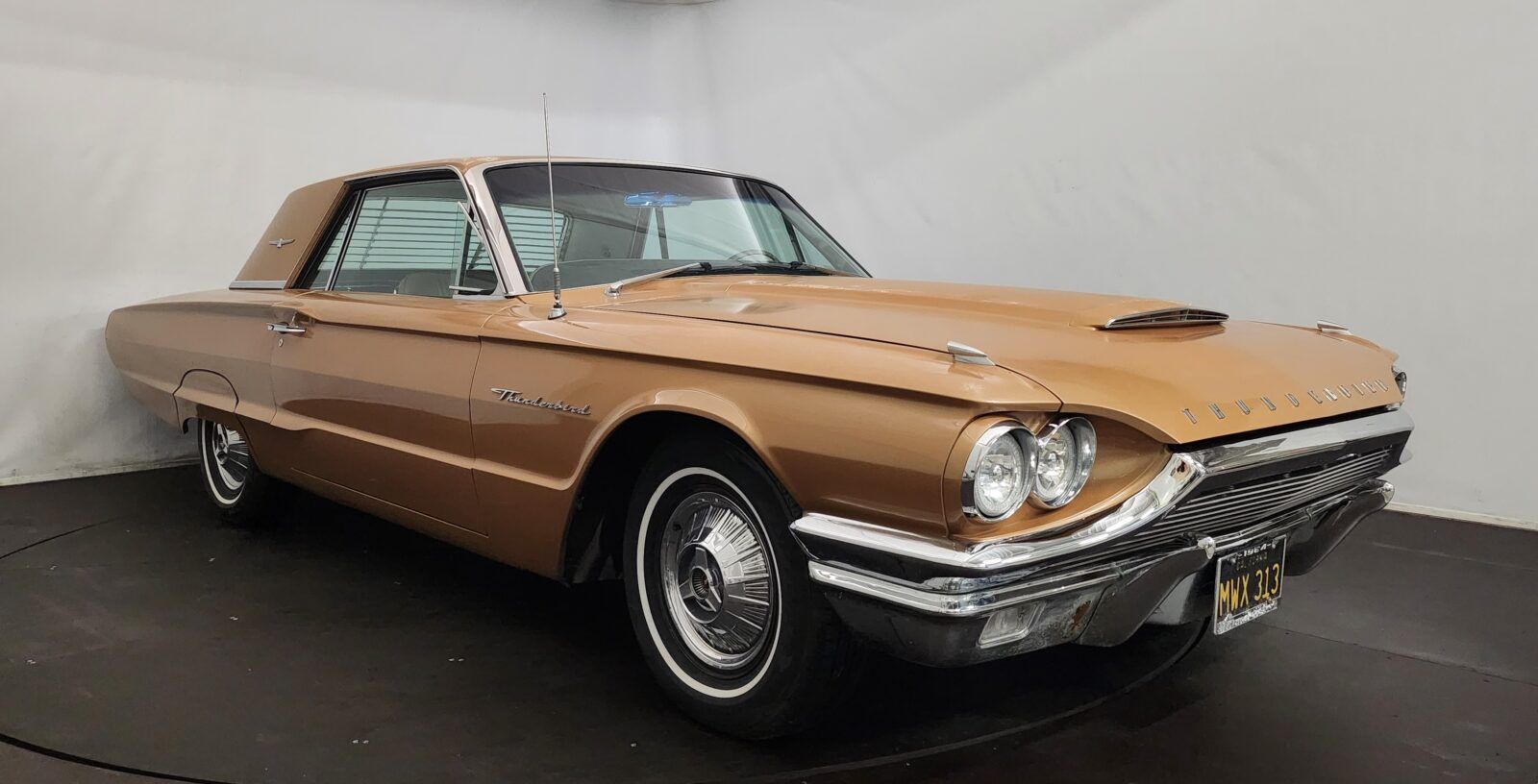 1964 Ford Thunderbird, foto 1