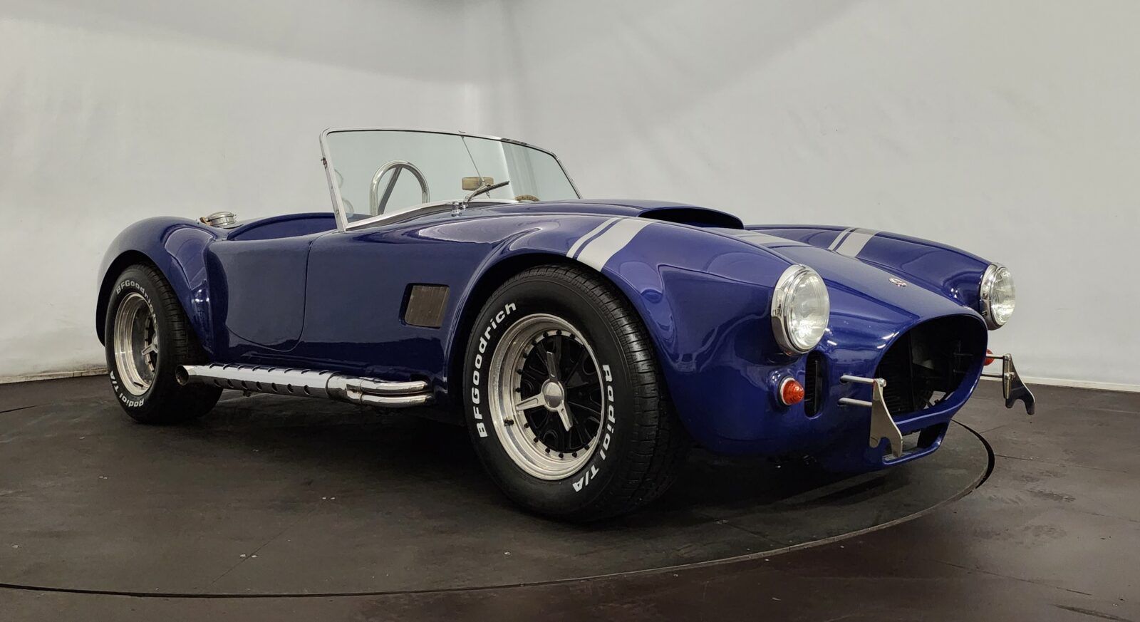 1984 AC Cobra 427, foto 1