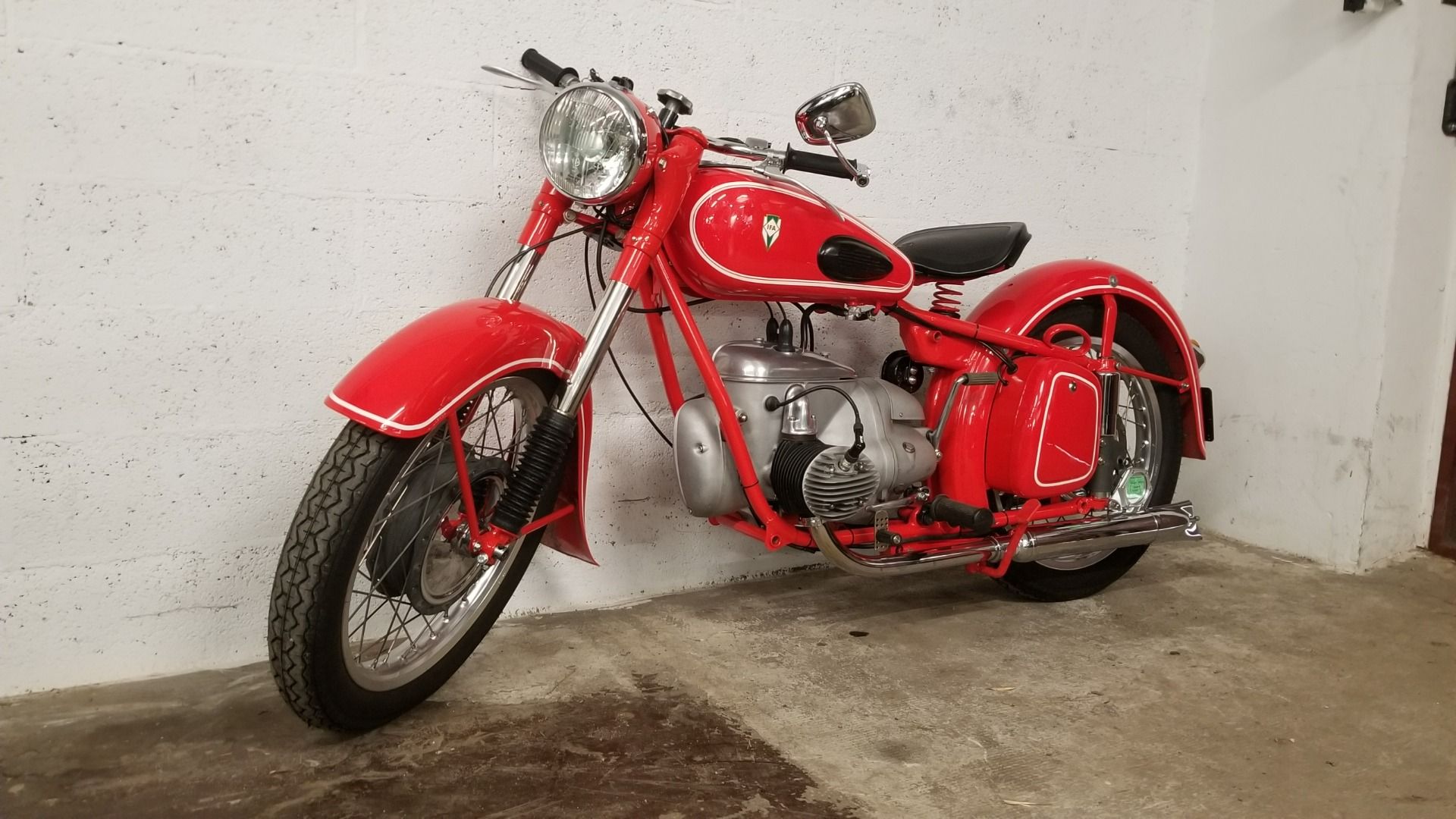 Ifa Motorcycle 1957 Ifa BK 350 ROUGE à vendre - utilitaire ancien de collection
