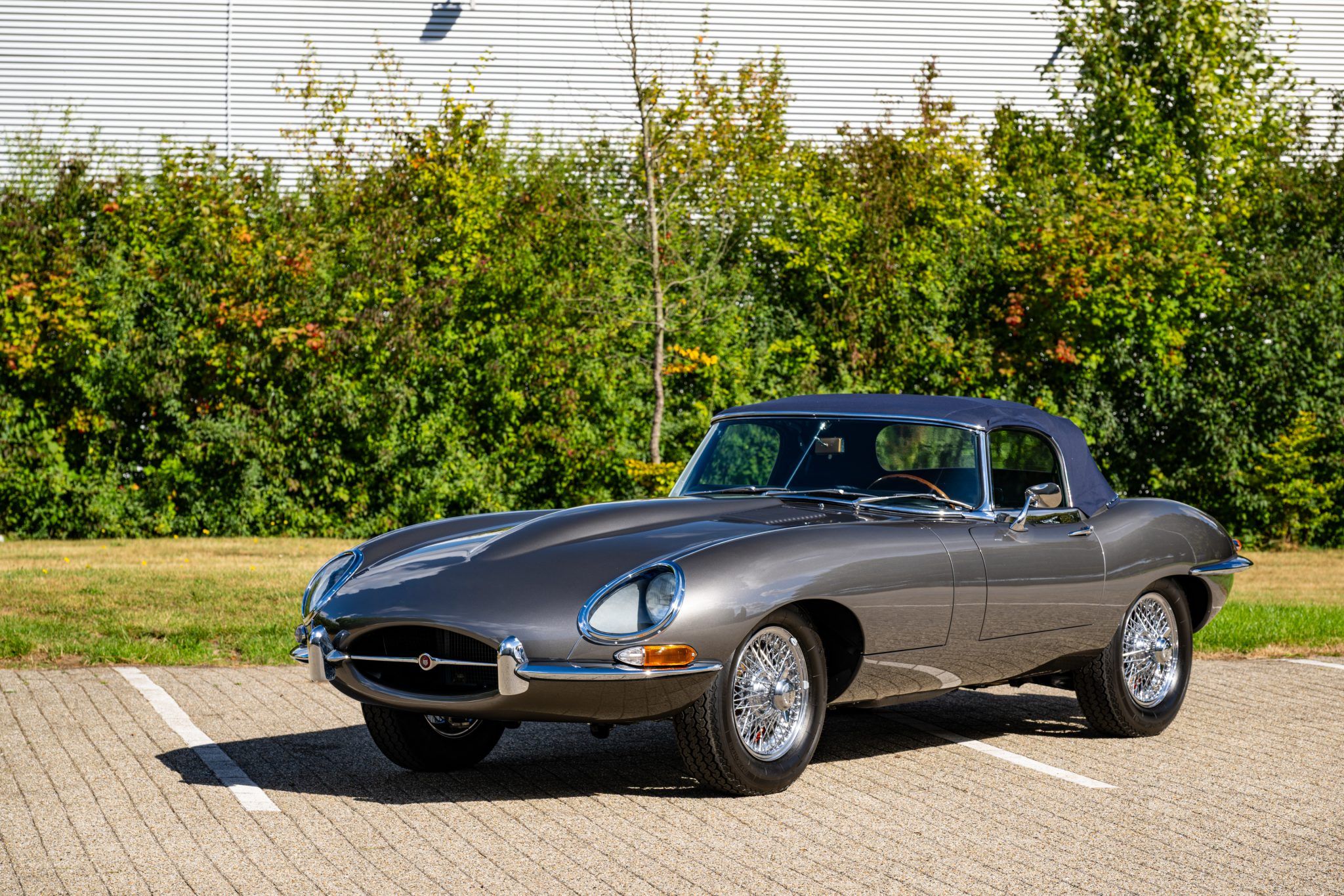 1965 Jaguar E-Type S1 Roadster, foto 1