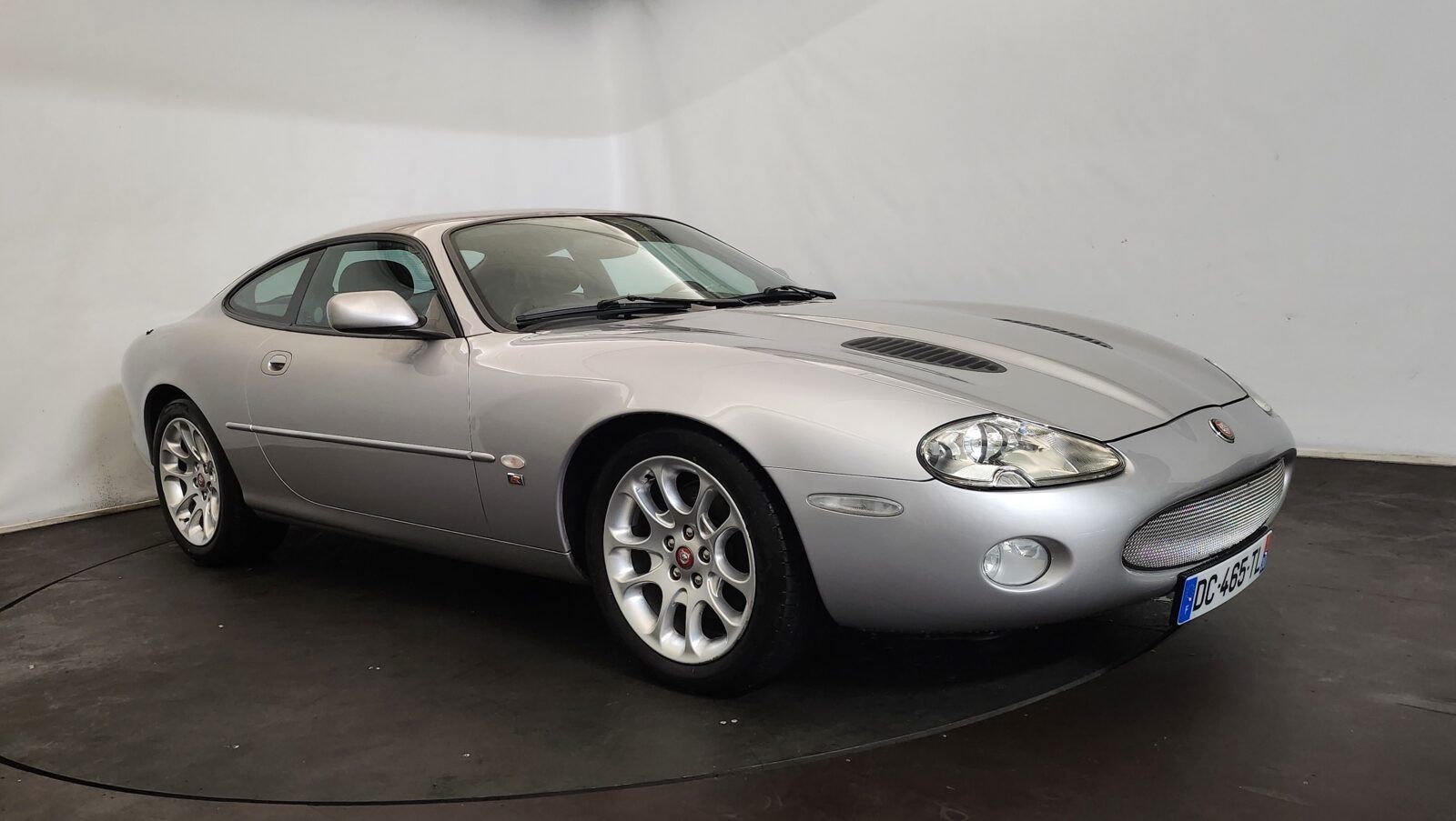 2001 Jaguar XKR, foto 1