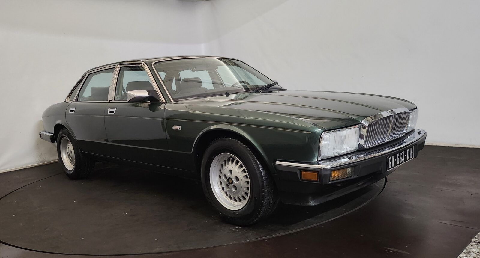 1989 Jaguar XJ40 Sovereign, foto 1