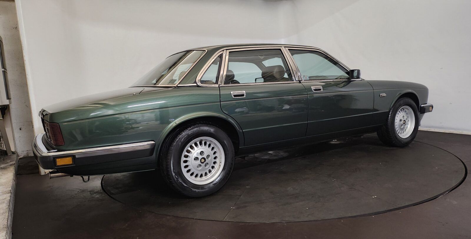 1989 Jaguar XJ40 Sovereign, foto 4