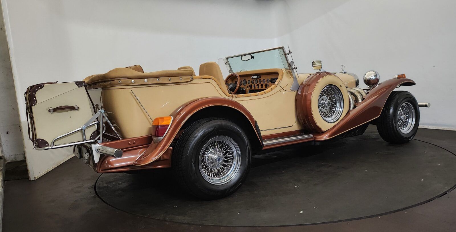 1977 Excalibur Excalibur Phaeton series III, foto 12