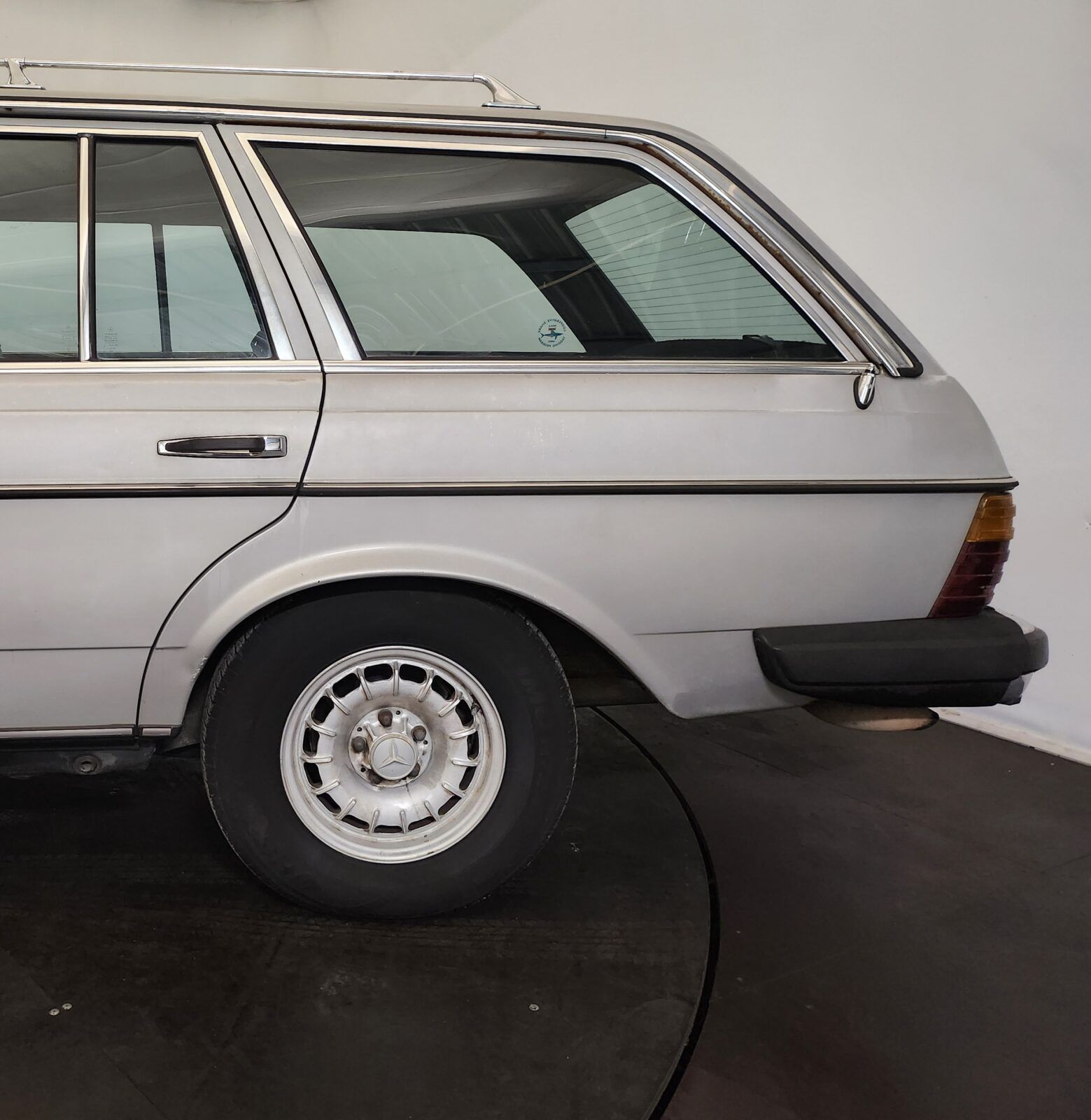 1980 Mercedes 300 TD Wagon, foto 11