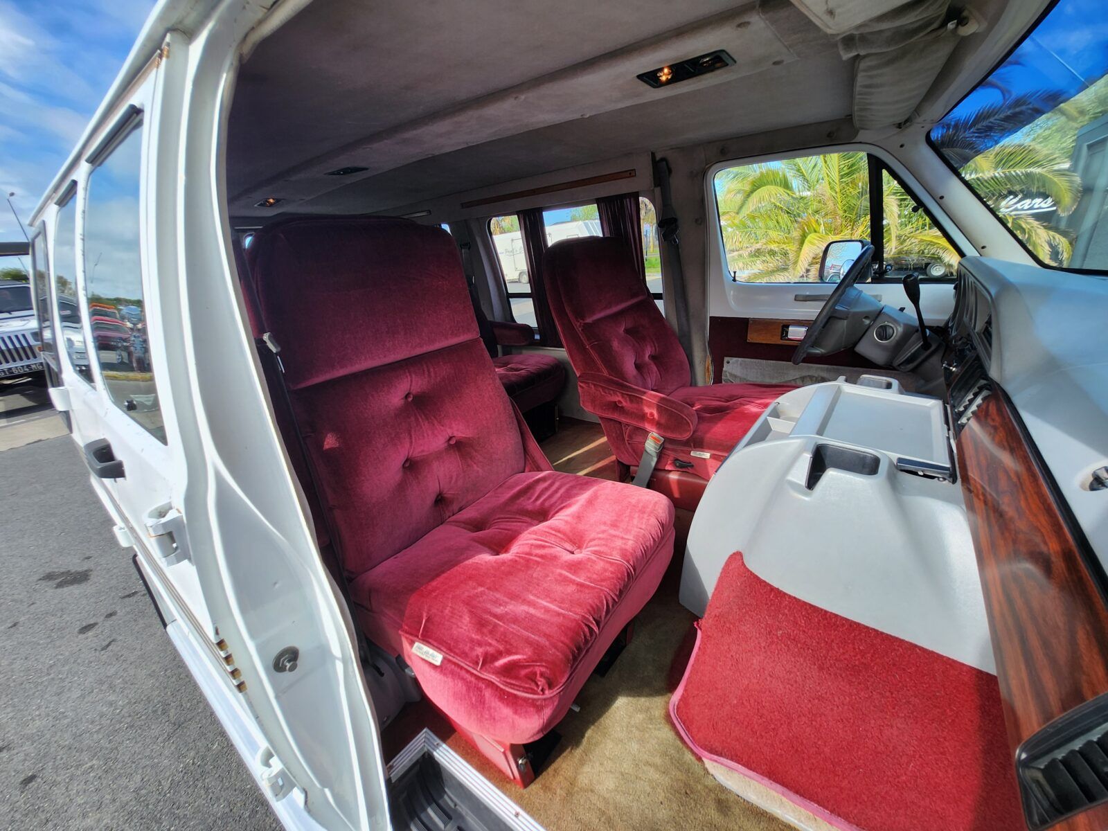 1994 Dodge B250 Primetime By Glaval Vans, foto 5