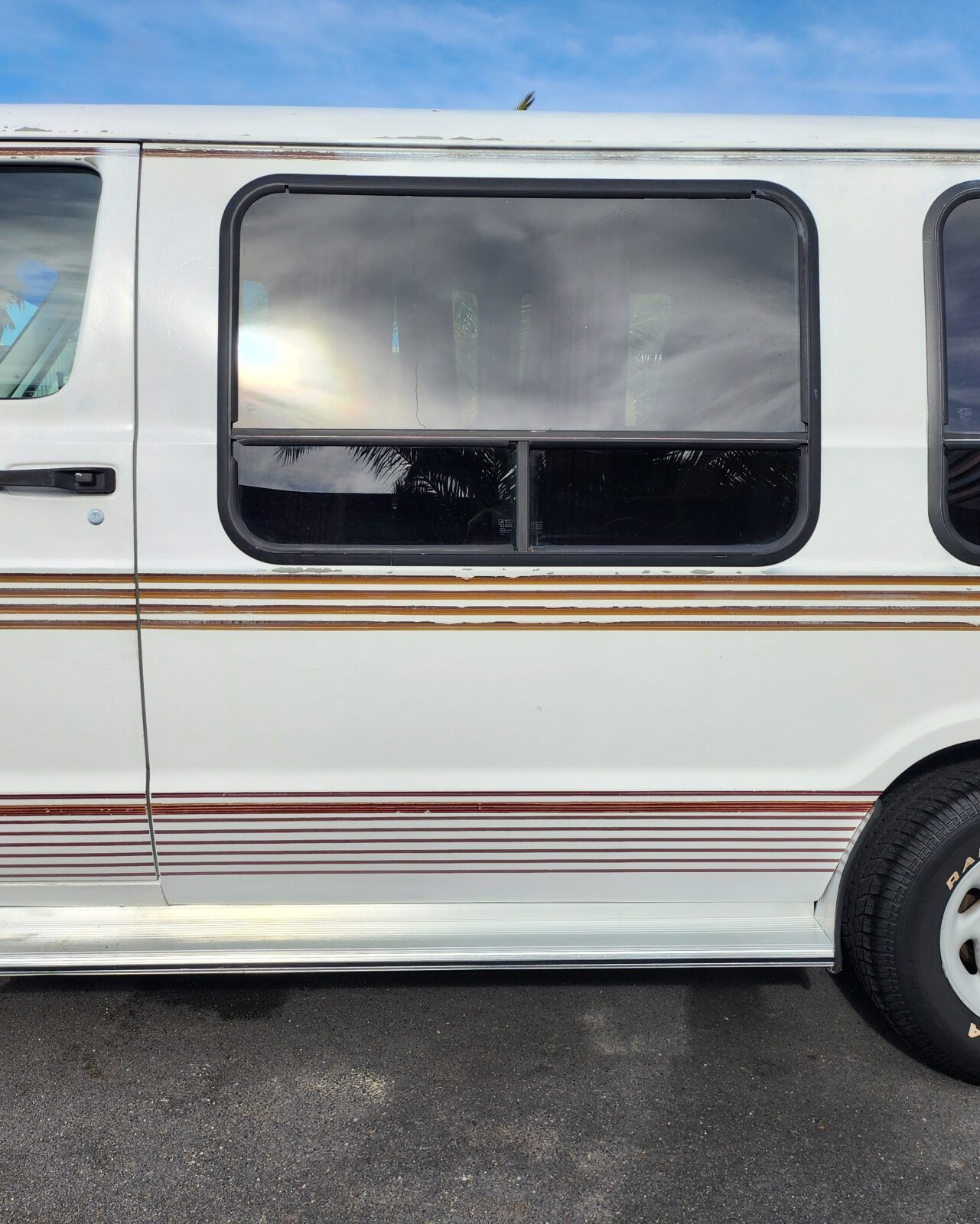 1994 Dodge B250 Primetime By Glaval Vans, foto 10