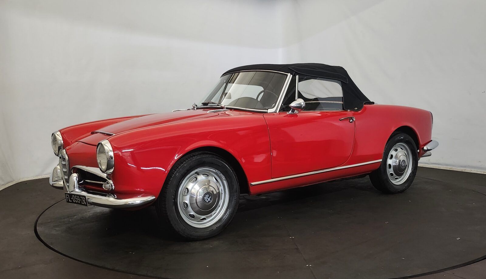 1963 Alfa Romeo Giulia Spider 1600, foto 2