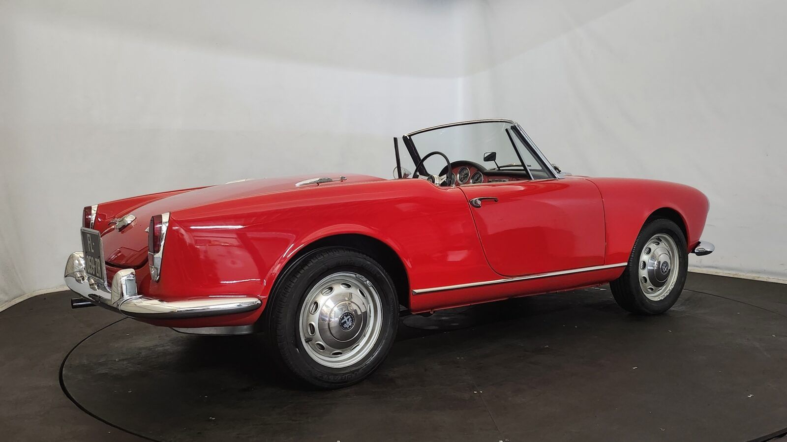 1963 Alfa Romeo Giulia Spider 1600, foto 4