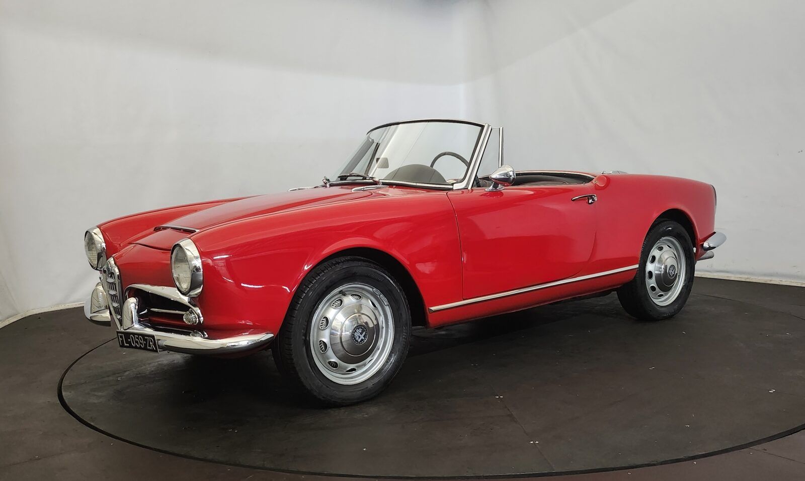 1963 Alfa Romeo Giulia Spider 1600, foto 8