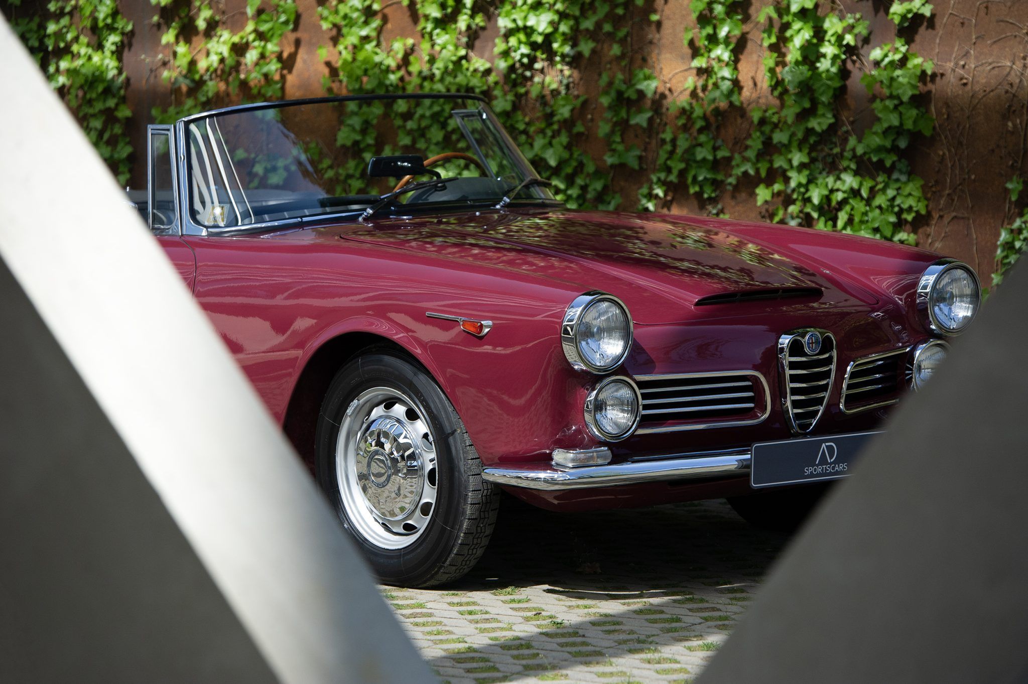1966 Alfa Romeo 2600 Touring Superleggera, foto 2