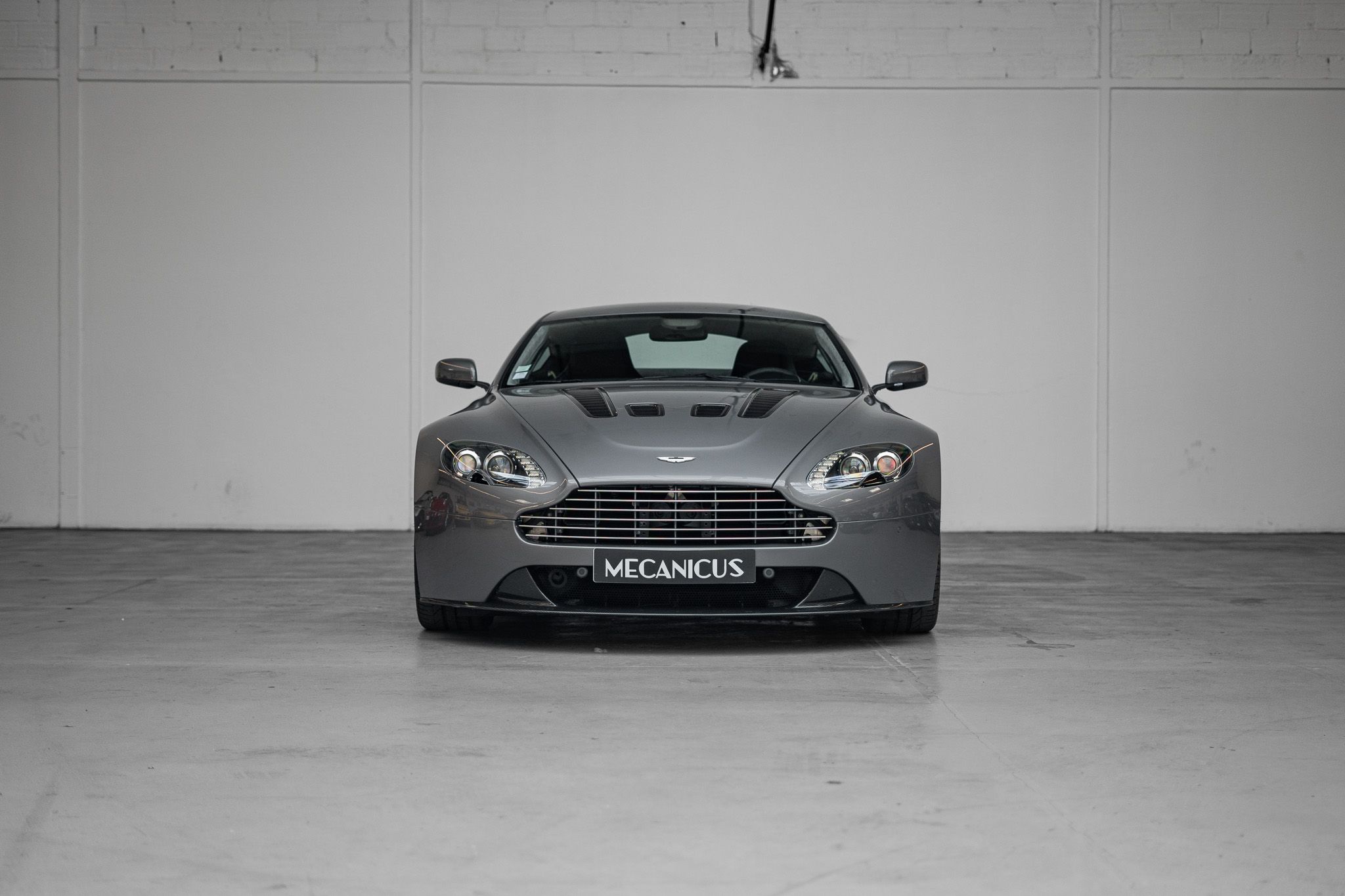 2010 Aston Martin V12 Vantage Baquets Carbone Bo t Vendre Voiture 2010-aston-martin-v12-vantage-baquets-carbone-bo-t-vendre-voiture