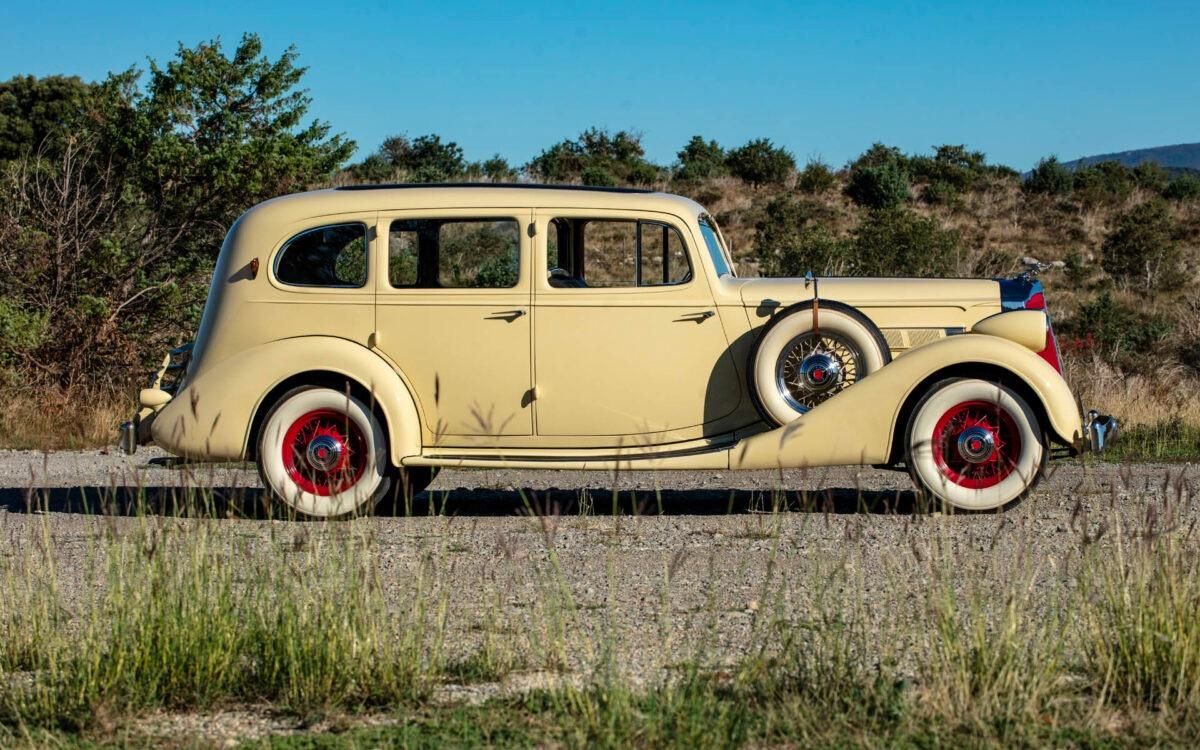 1936 Packard 1405 Limousine, foto 1