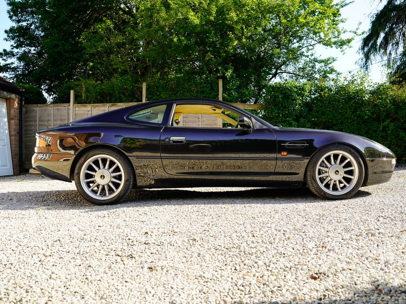 1995 Aston Martin DB7 3.2L Coupe Automatic, foto 3