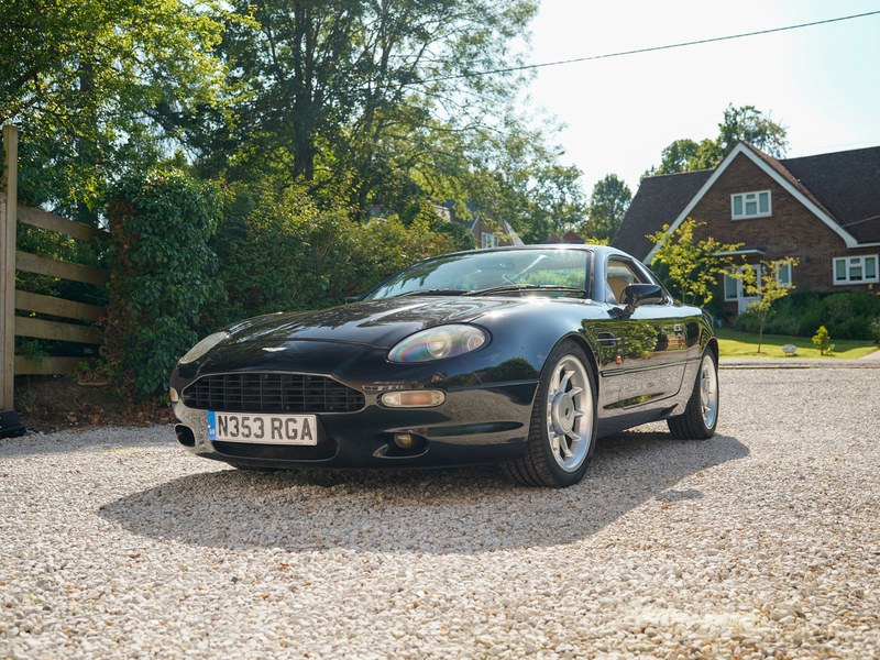 1995 Aston Martin DB7 3.2L Coupe Automatic, foto 1
