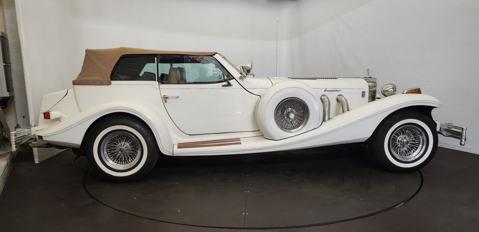 1981 Excalibur Phaeton Series IV, foto 4