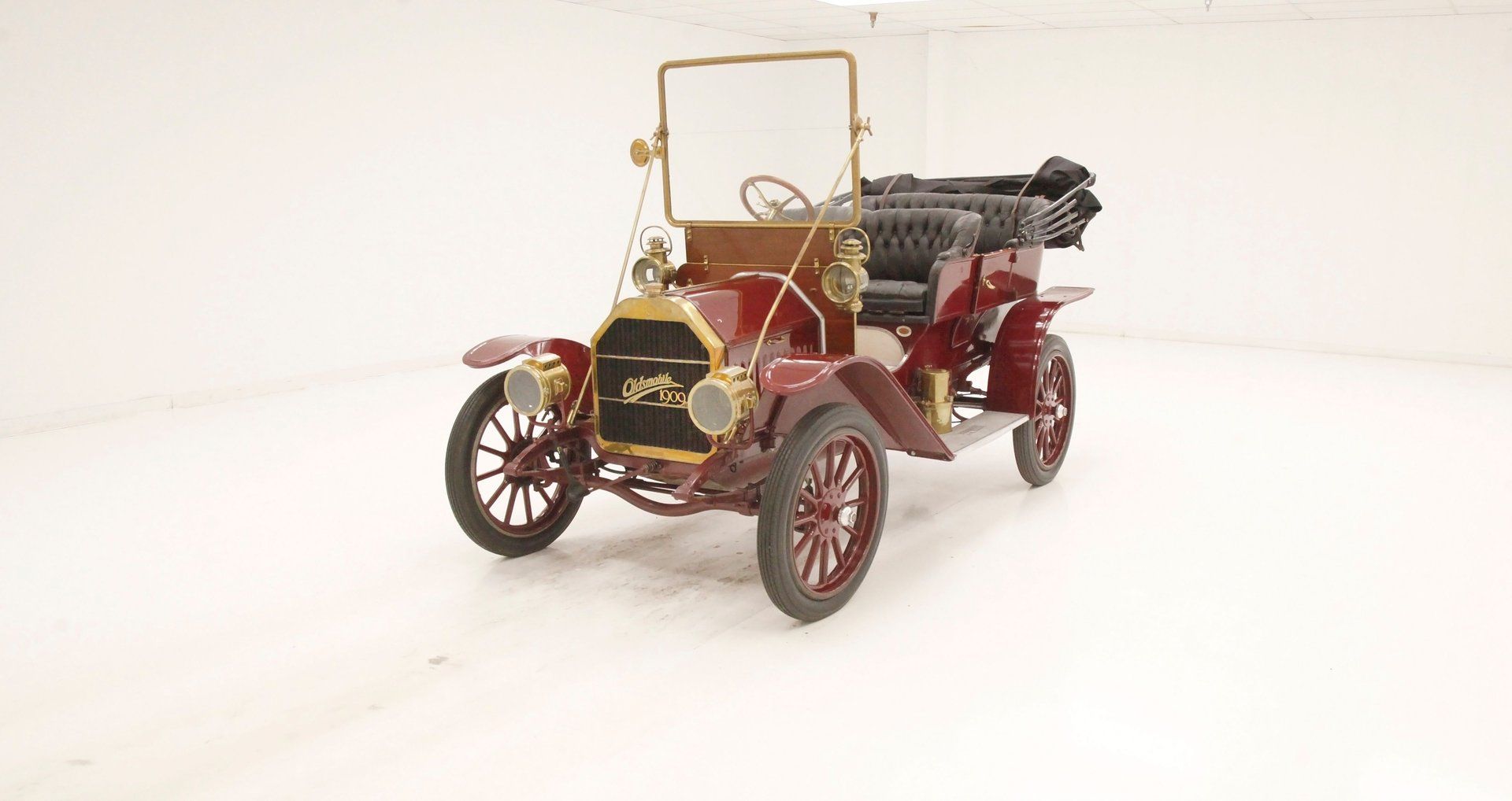 1908 Oldsmobile Series 20 4 Passenger Touring Sedan, foto 1