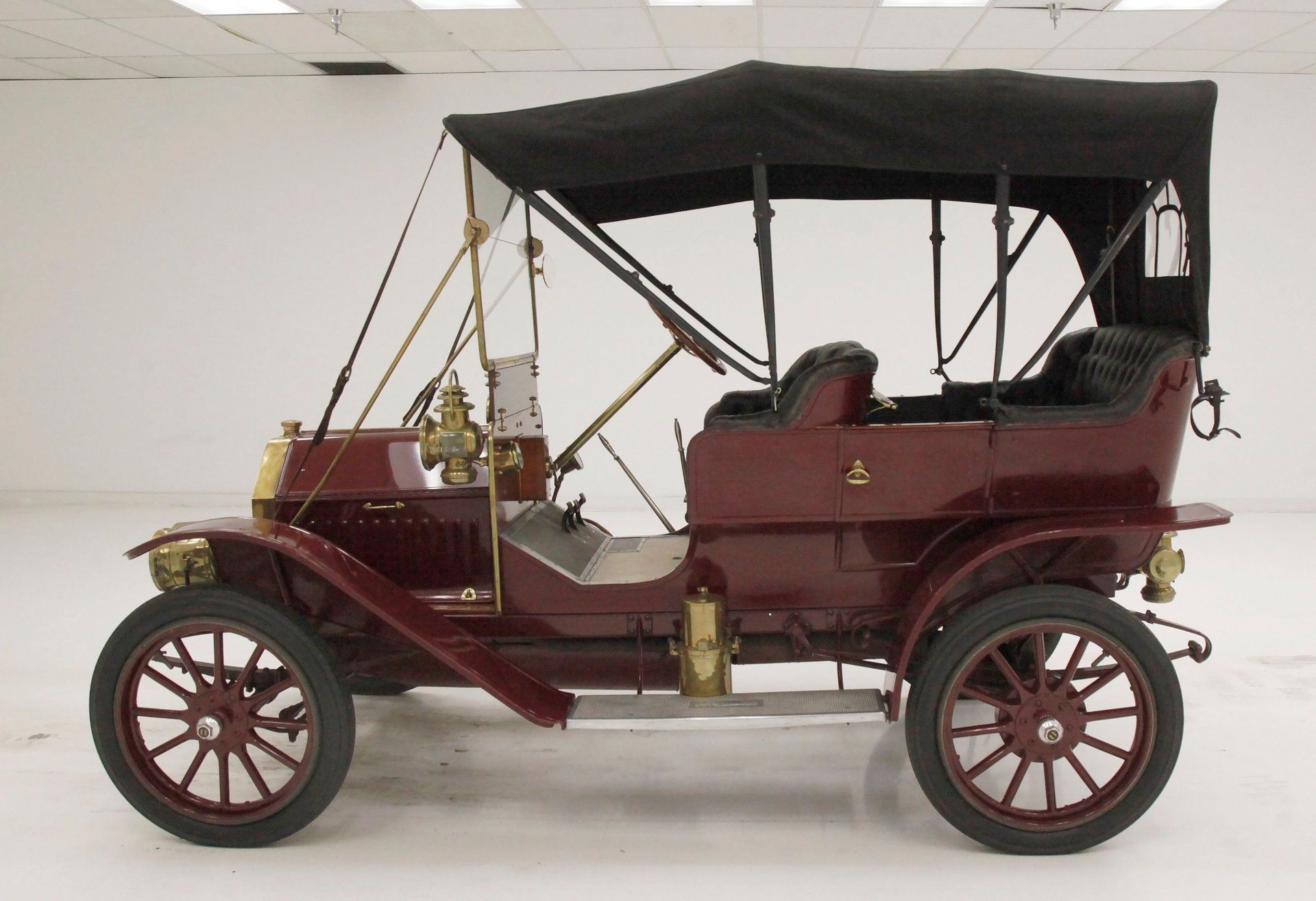 1908 Oldsmobile Series 20 4 Passenger Touring Sedan, foto 4