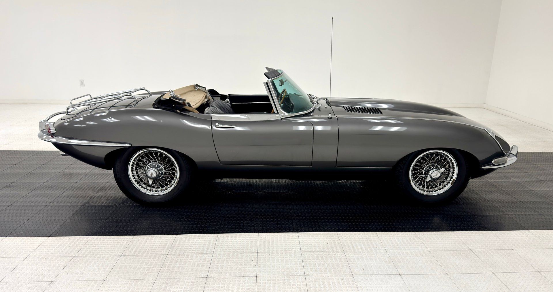 1967 Jaguar XKE Series 1 Roadster, foto 9