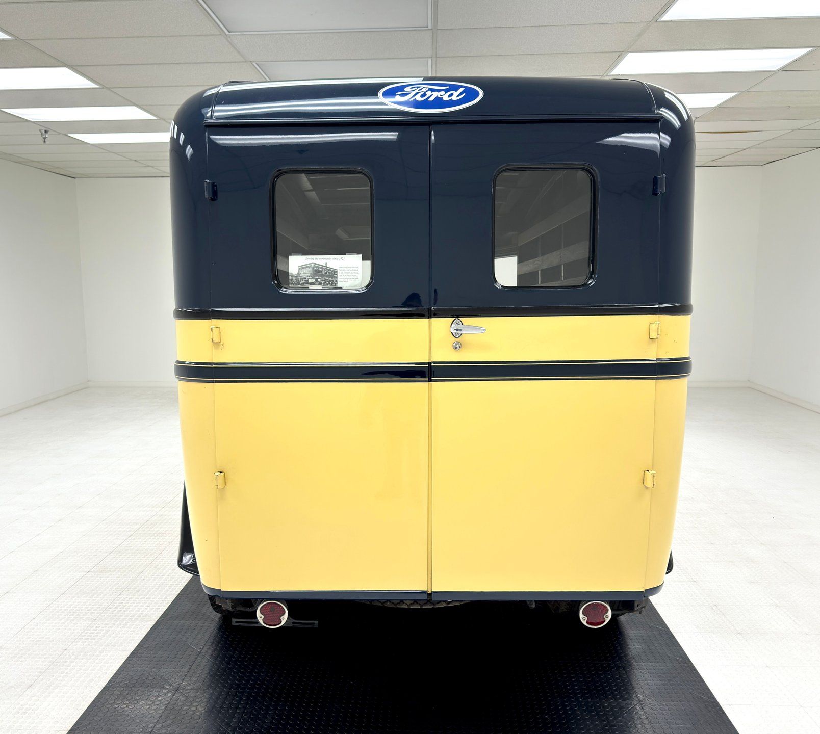 1932 Ford Model BB 1 1/2 Ton Panel Delivery, foto 4