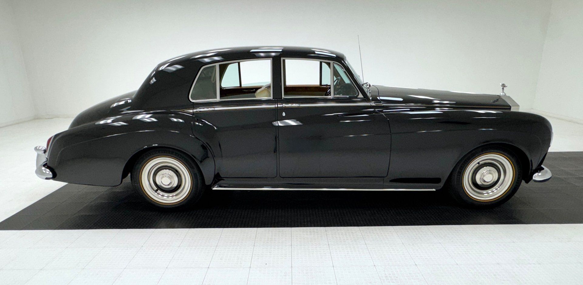 1964 Rolls-Royce Silver Cloud III Saloon, foto 6