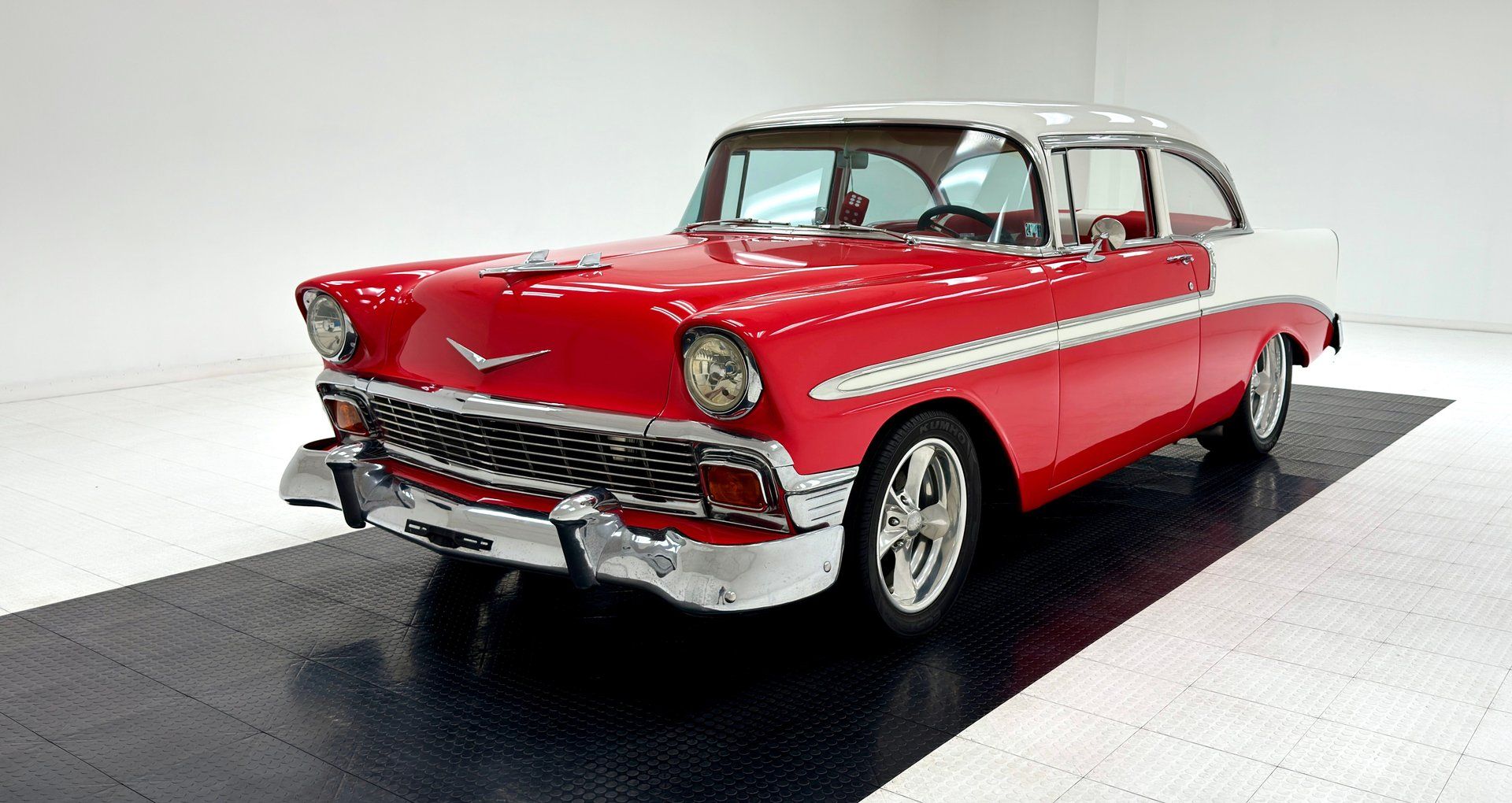 1956 Chevrolet 150 2-Door Sedan, foto 1