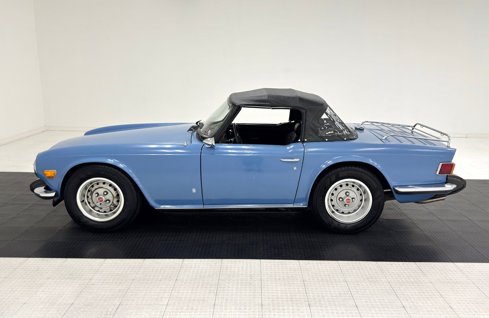 1974 Triumph TR6 Roadster, foto 3