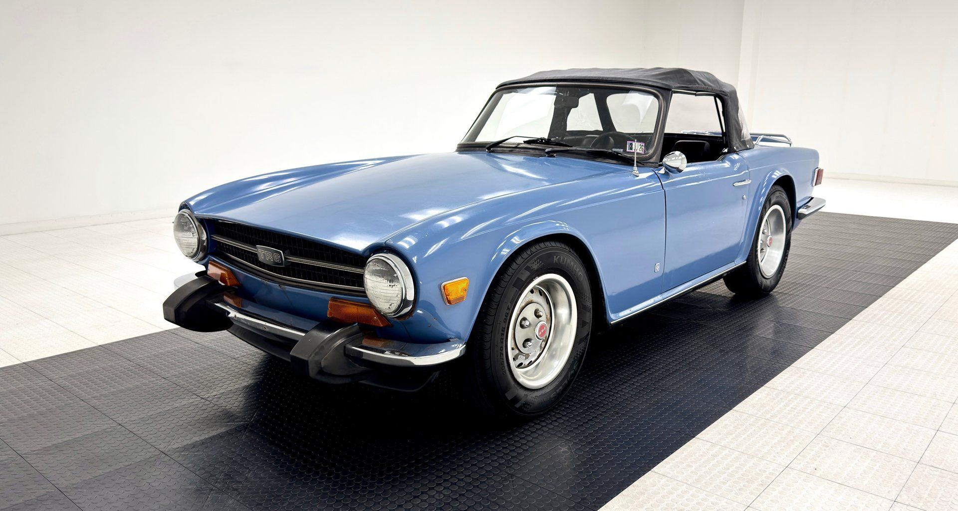 1974 Triumph TR6 Roadster, foto 1