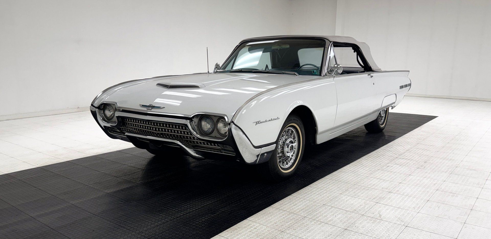 1962 Ford Thunderbird Convertible, foto 1
