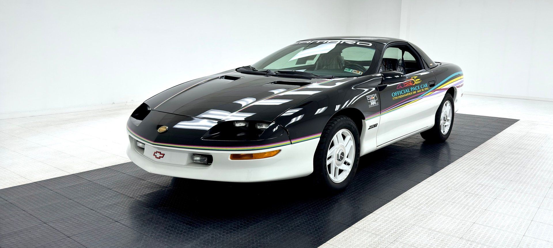 1993 Chevrolet Camaro Indy Pace Car, foto 1