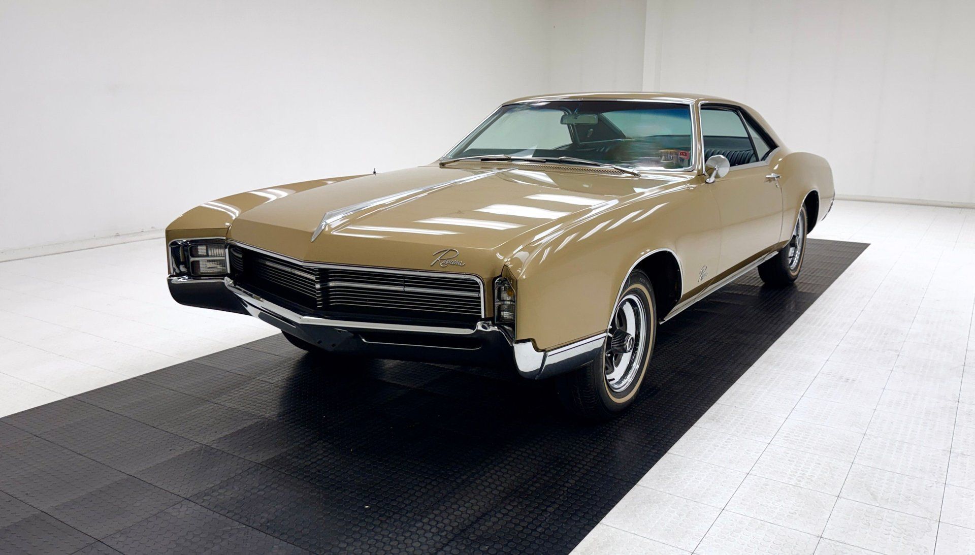 1967 Buick Riviera Hardtop, foto 1