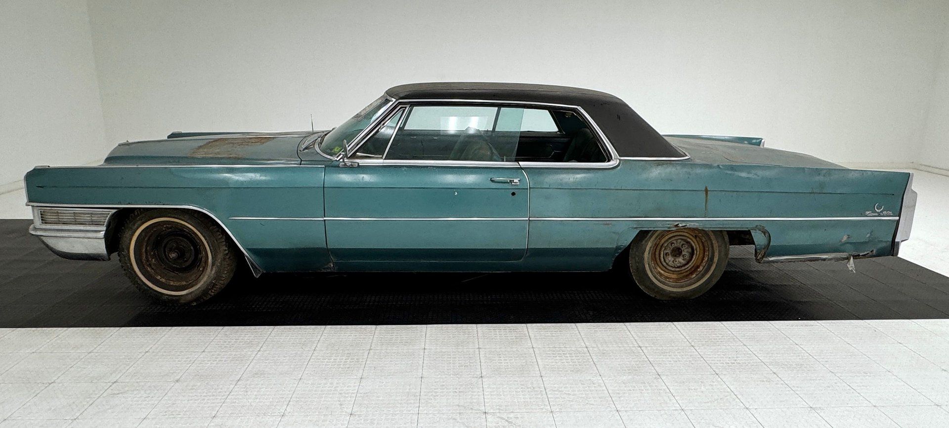 1965 Cadillac Coupe DeVille, foto 2
