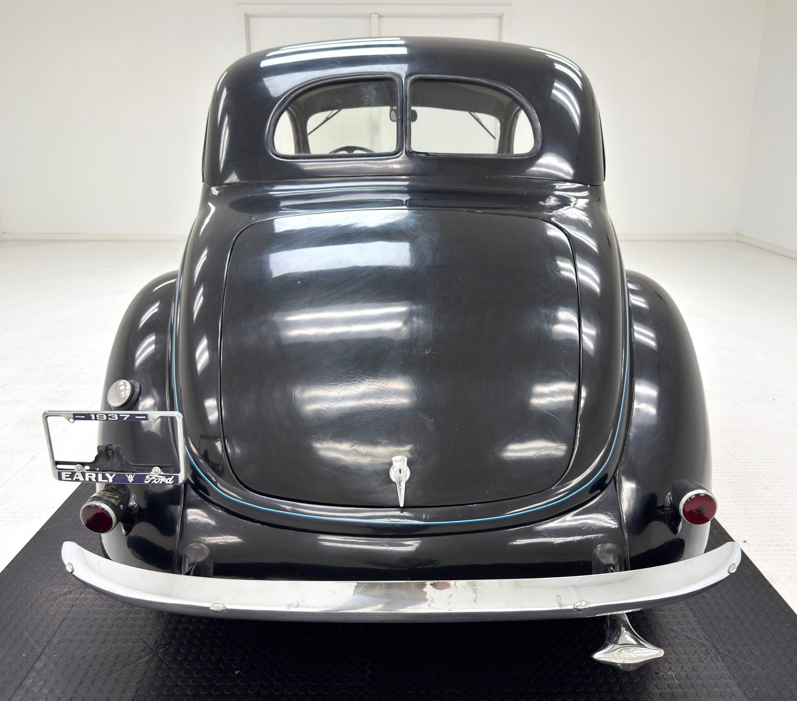 1937 Ford 85 Deluxe Club Coupe, foto 4