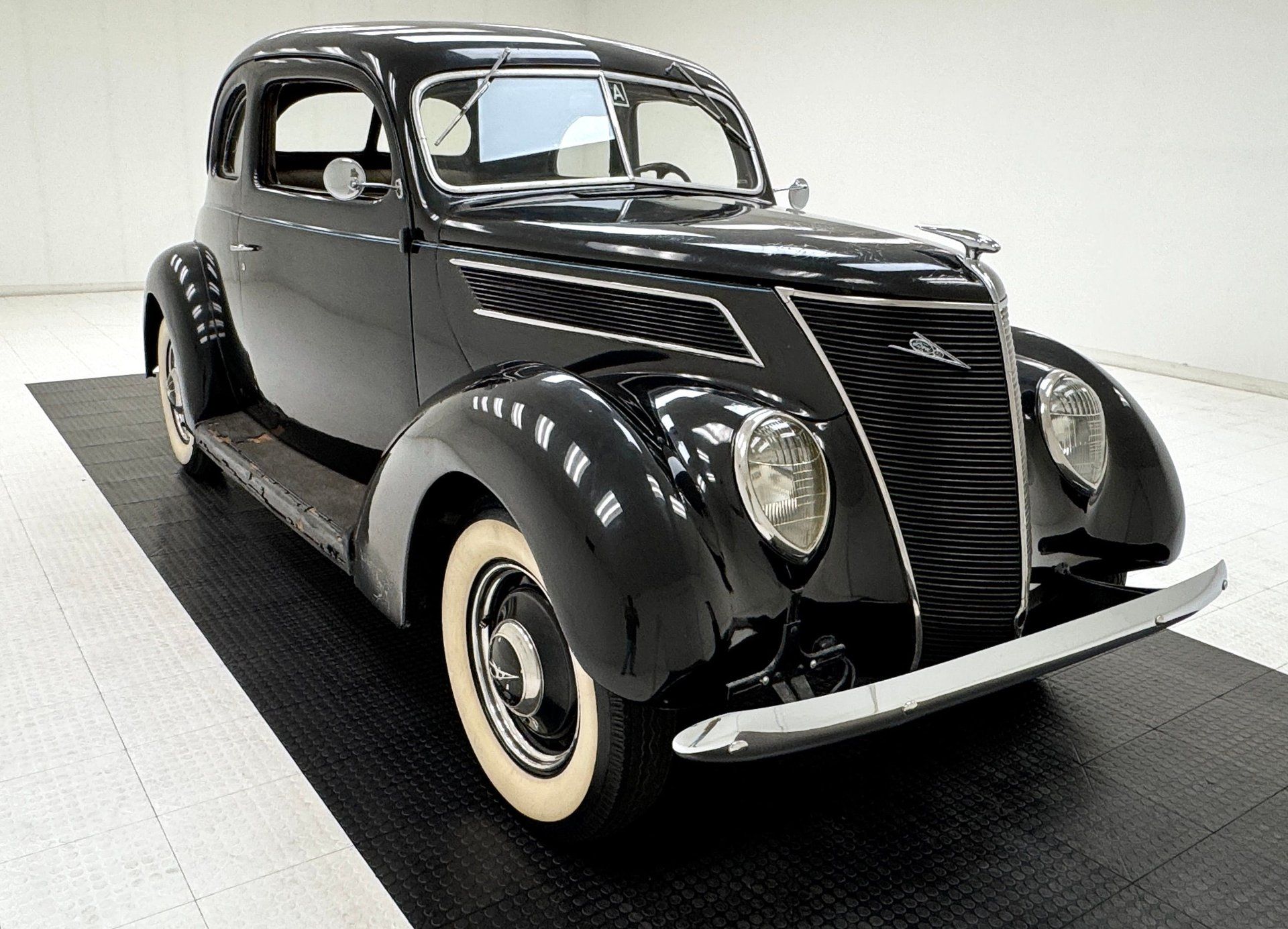 1937 Ford 85 Deluxe Club Coupe, foto 7