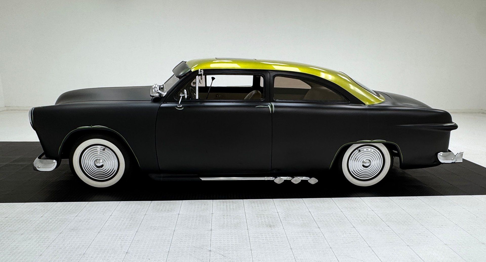 1950 Ford Custom Tudor Sedan, foto 2